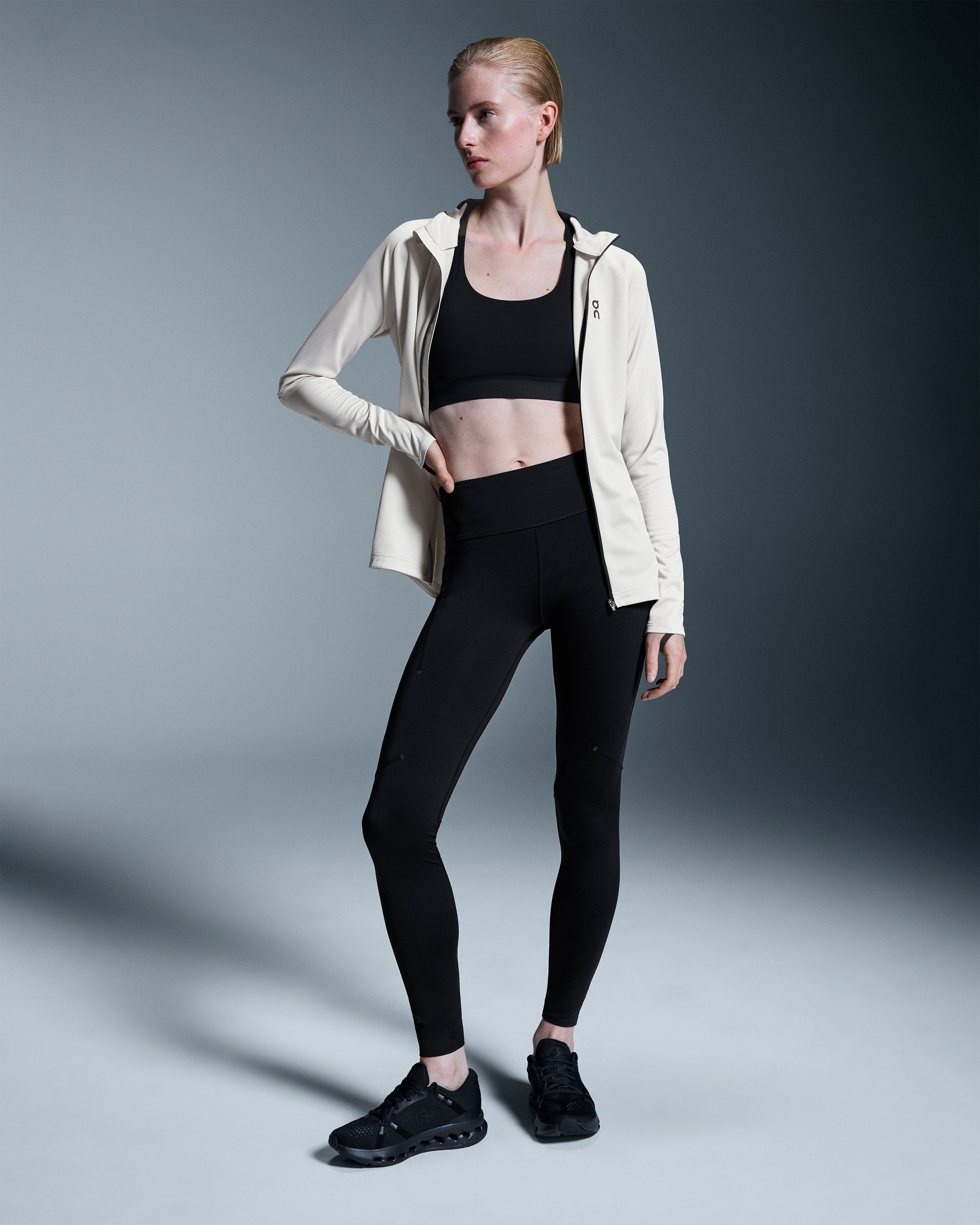 On Climate Zip Hoodie Silver (Women'S)