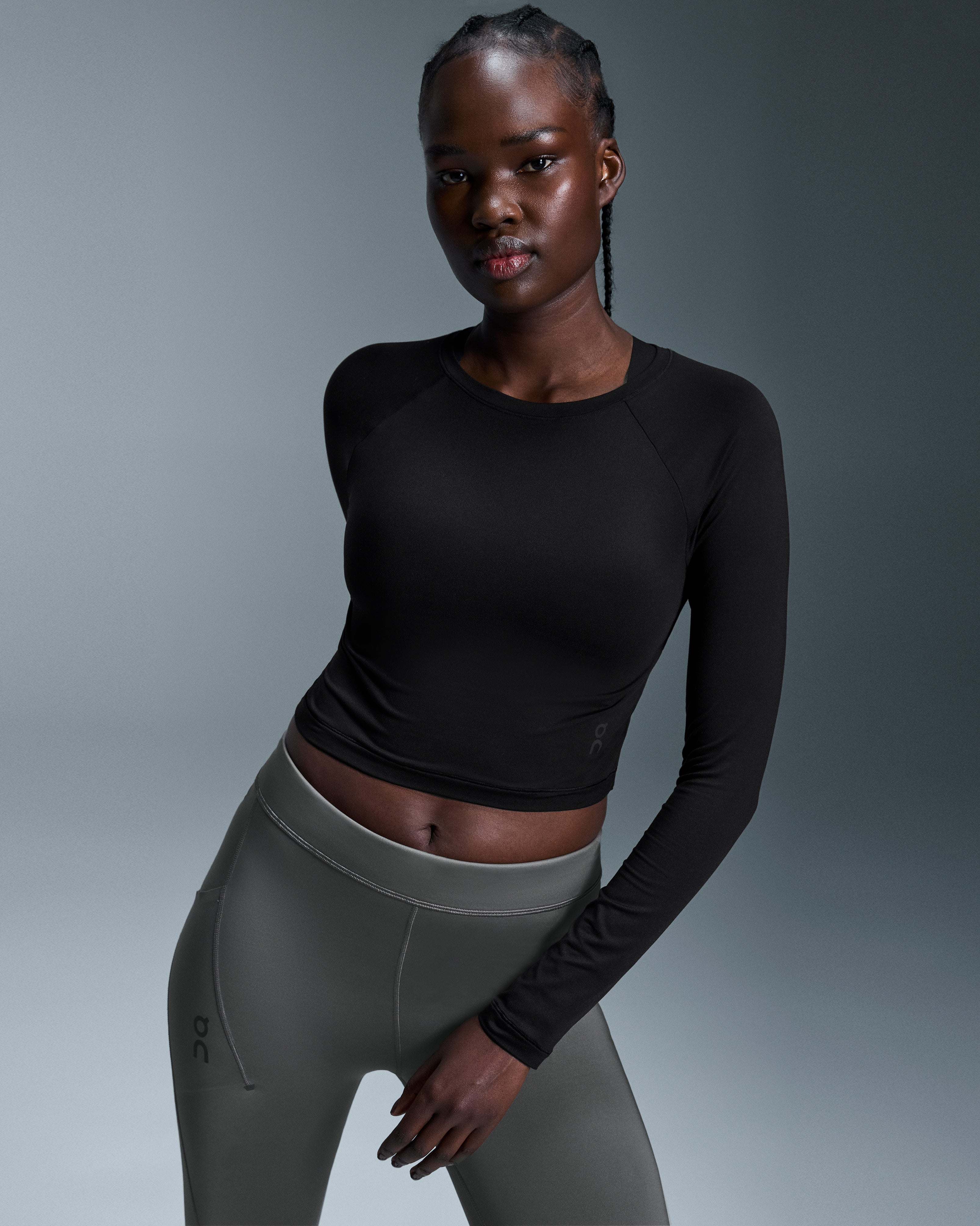 On Studio Long-T Crop Black (Women's)