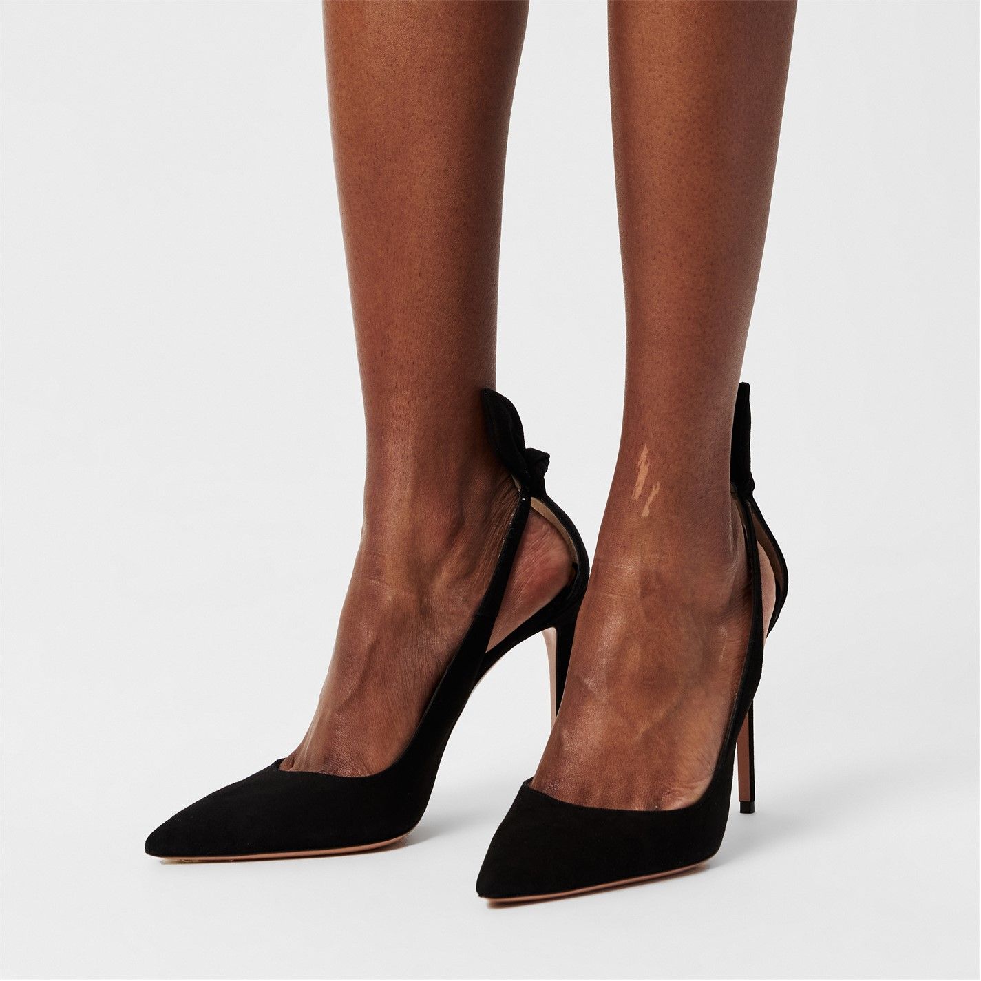 Deneuve Bow Heeled Pumps Black 000
