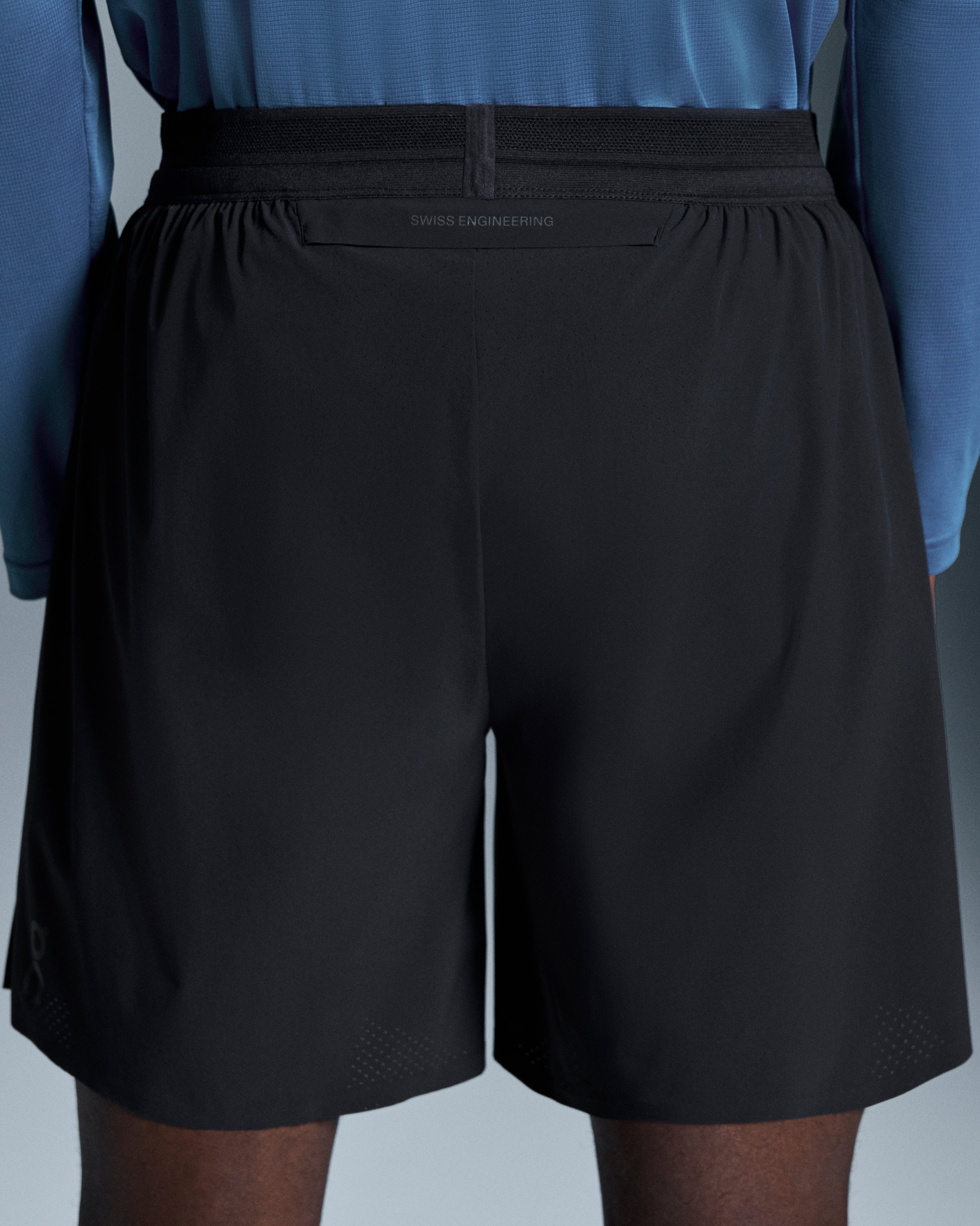On 7" Performance Shorts Black