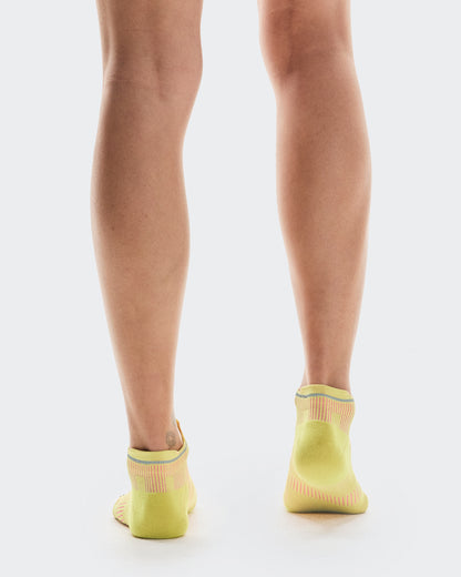 On Elite Run Sock Low Limelight | Pink