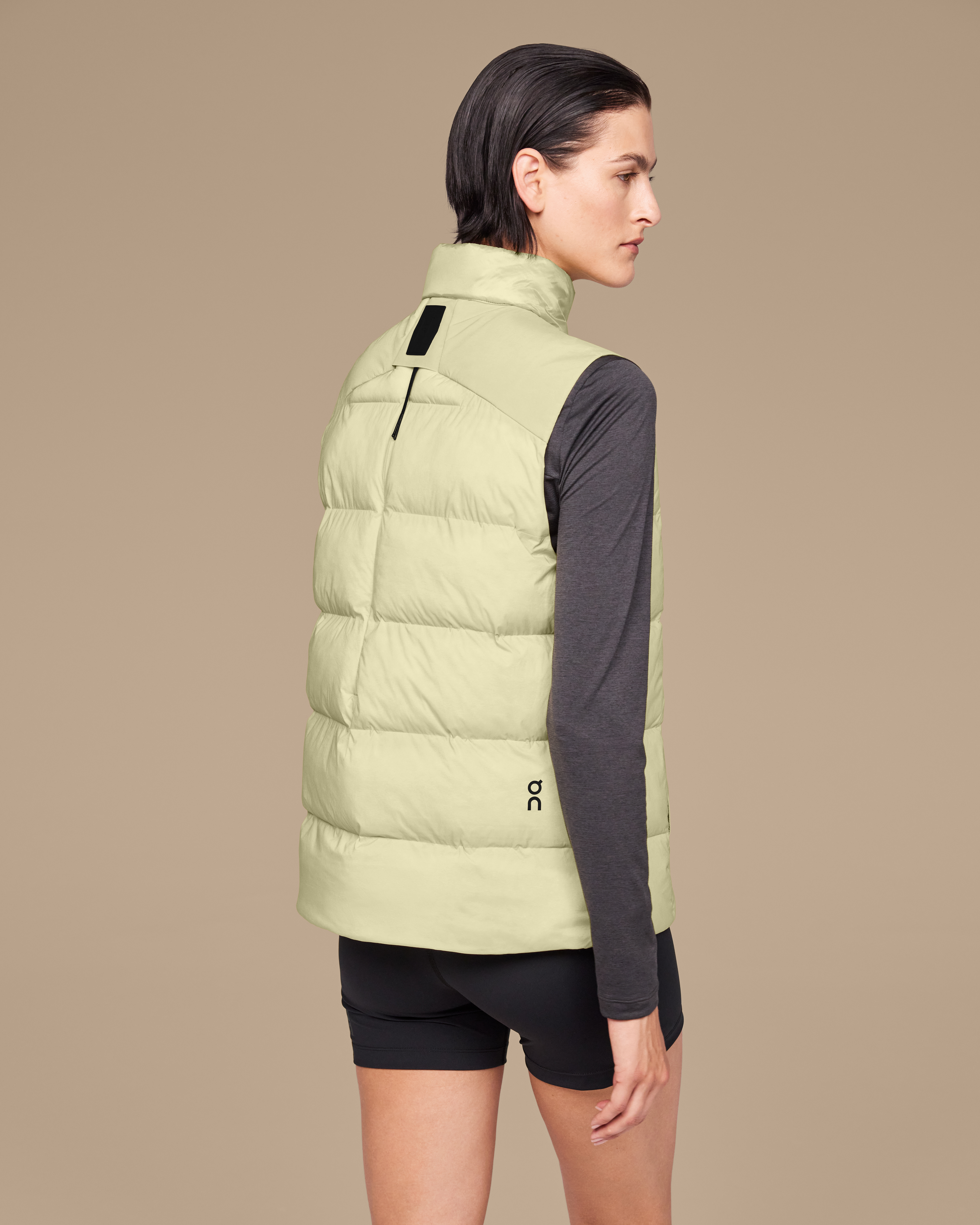 on challenger vest Endive (Women's)