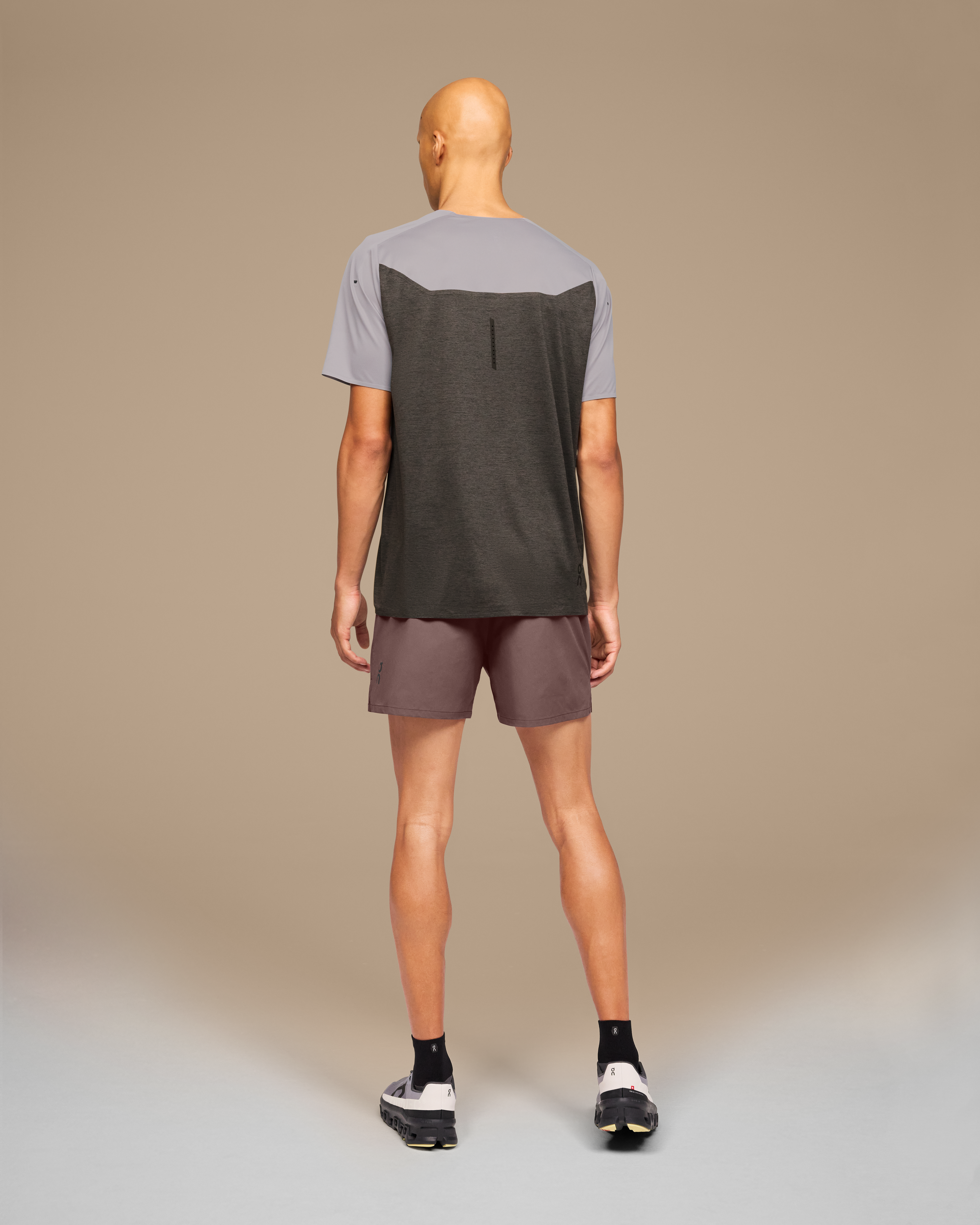 On Essential Shorts Grape | Black