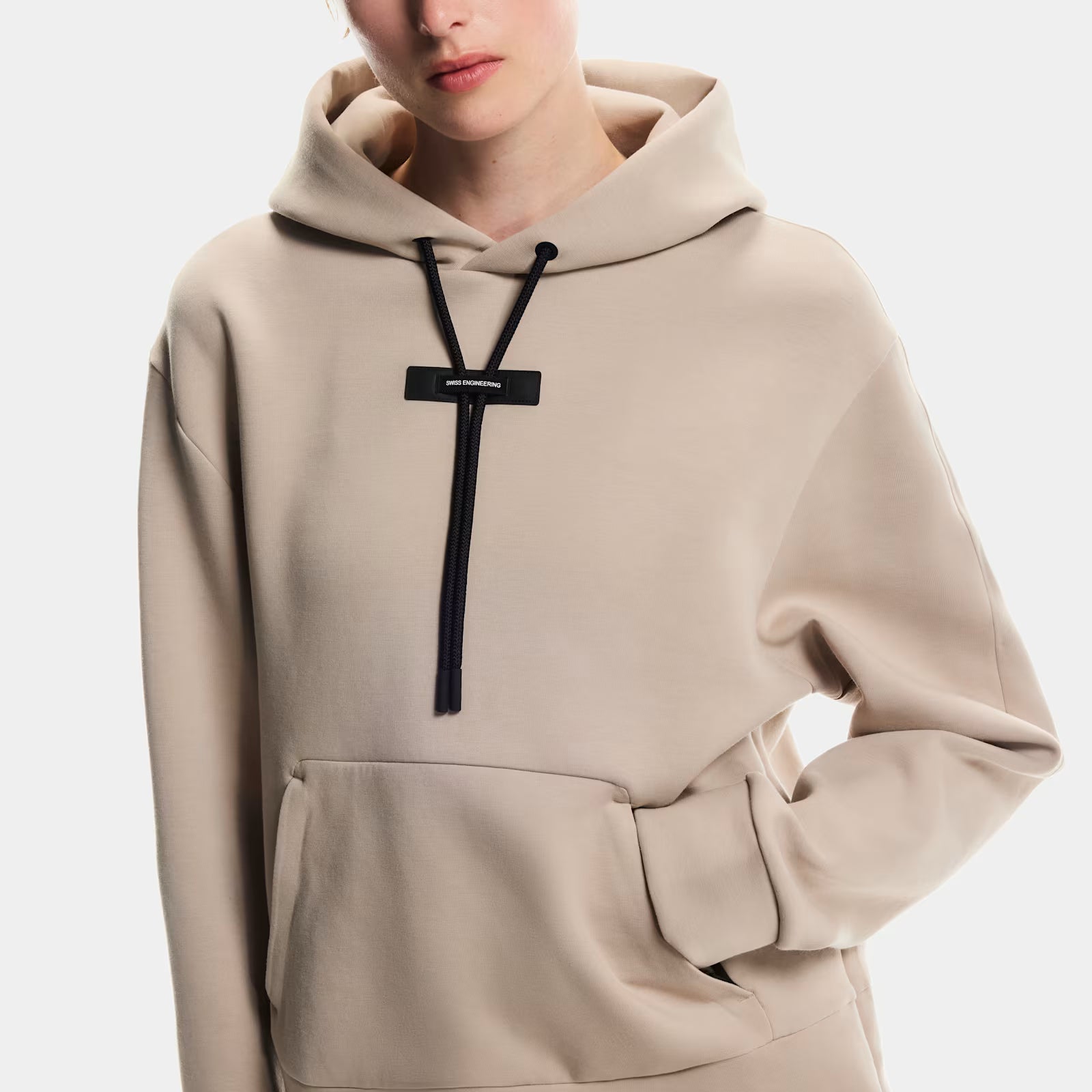 On Focus Tech Hoodie Desert (Women'S)