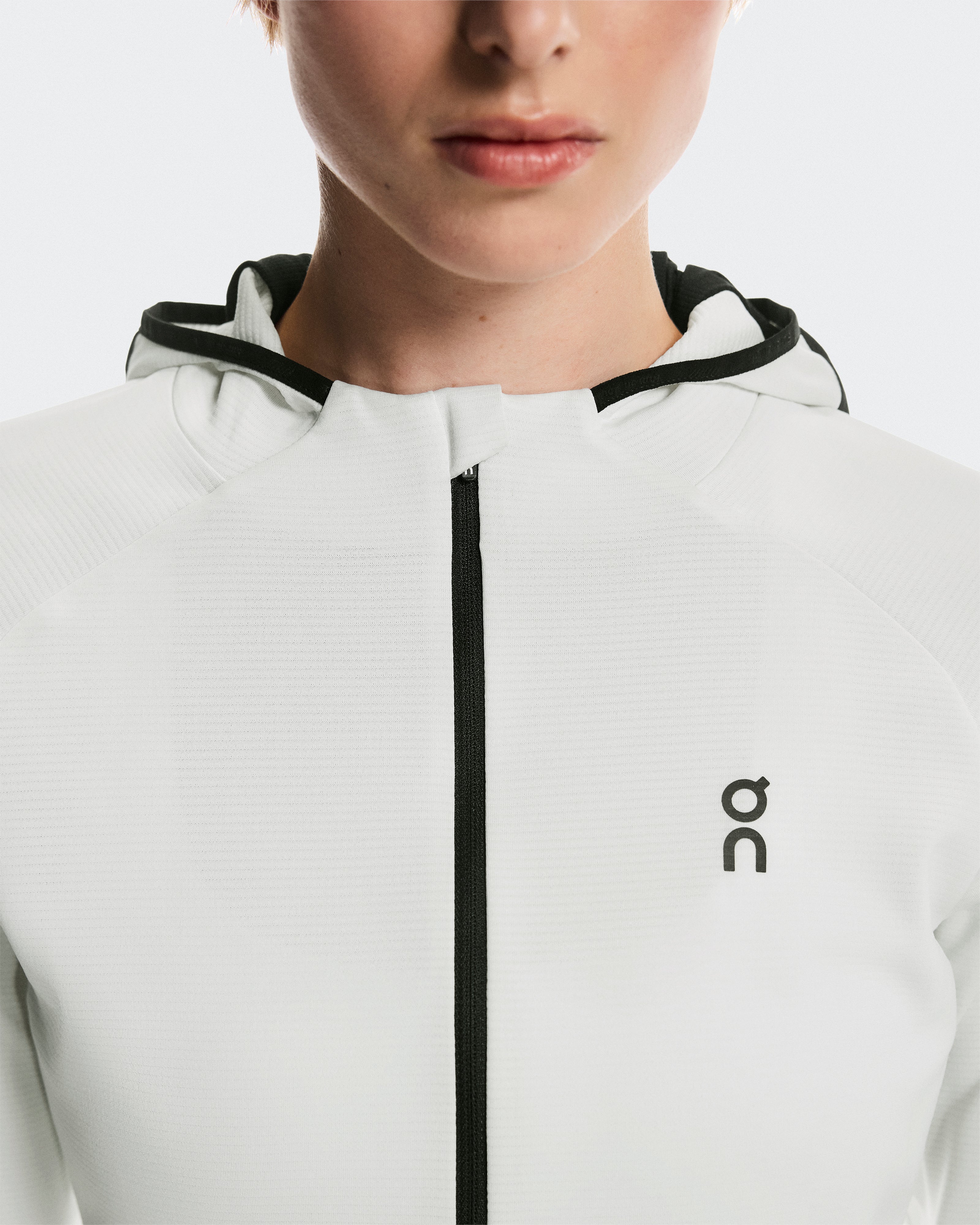 On Climate Zip Hoodie Iceberg (Women'S) (Women's)