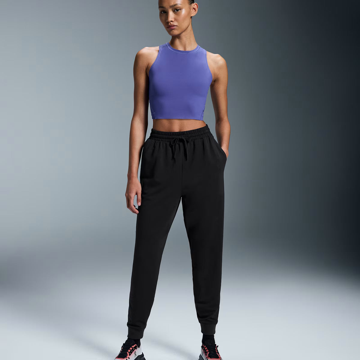 On Movement Joggers Black (Women'S)