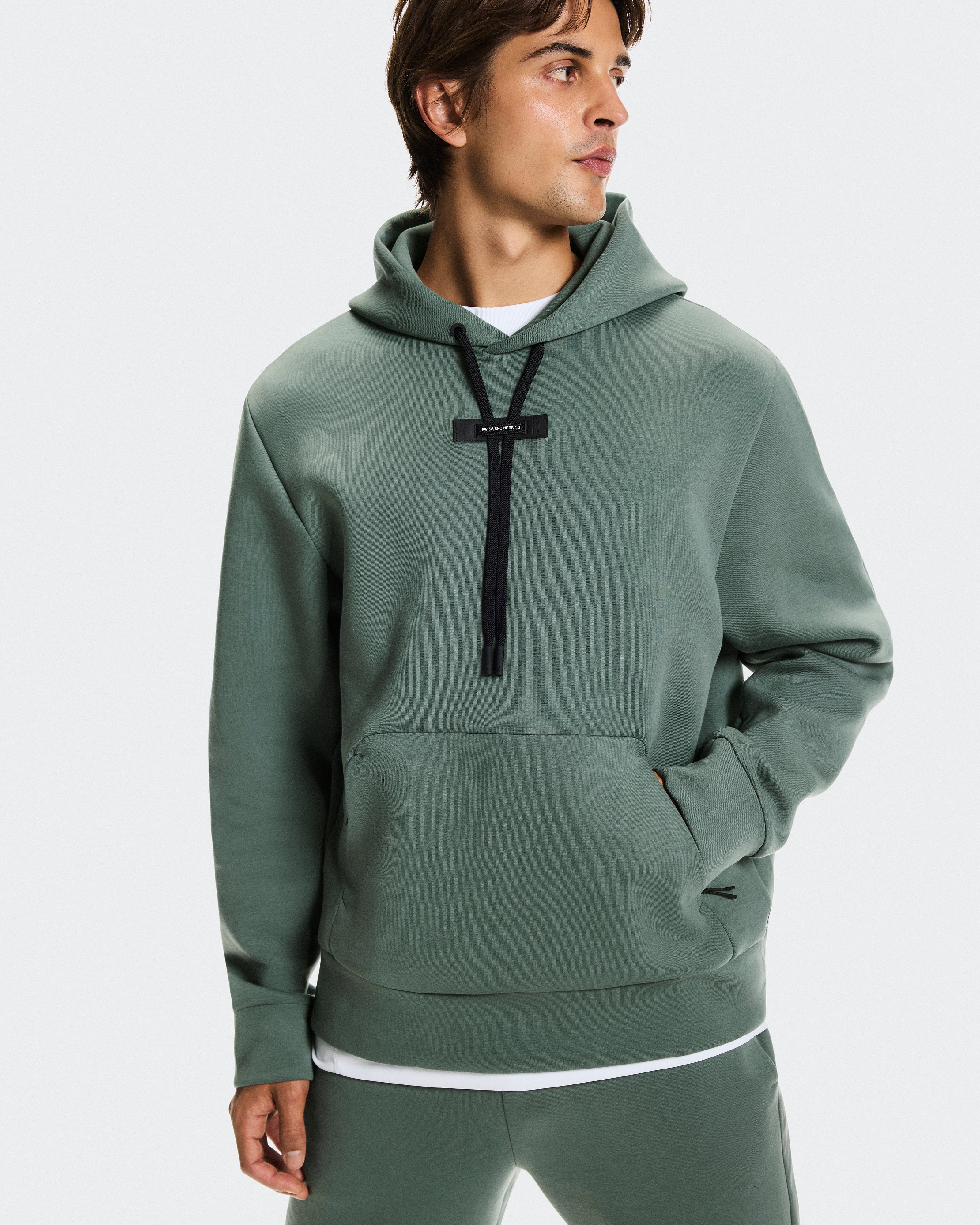 On Focus Tech Hoodie Olive