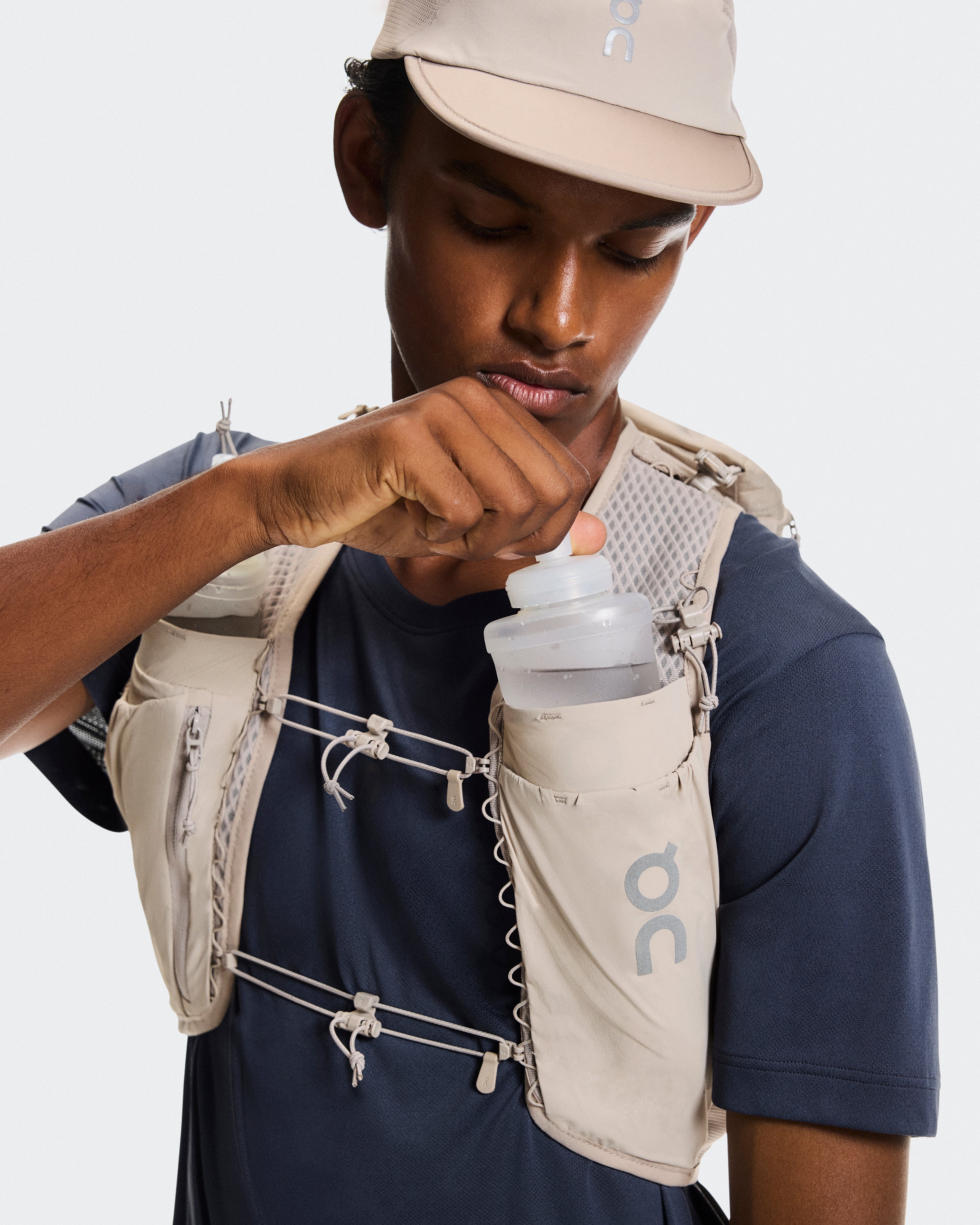On Ultra Vest Pro Fog