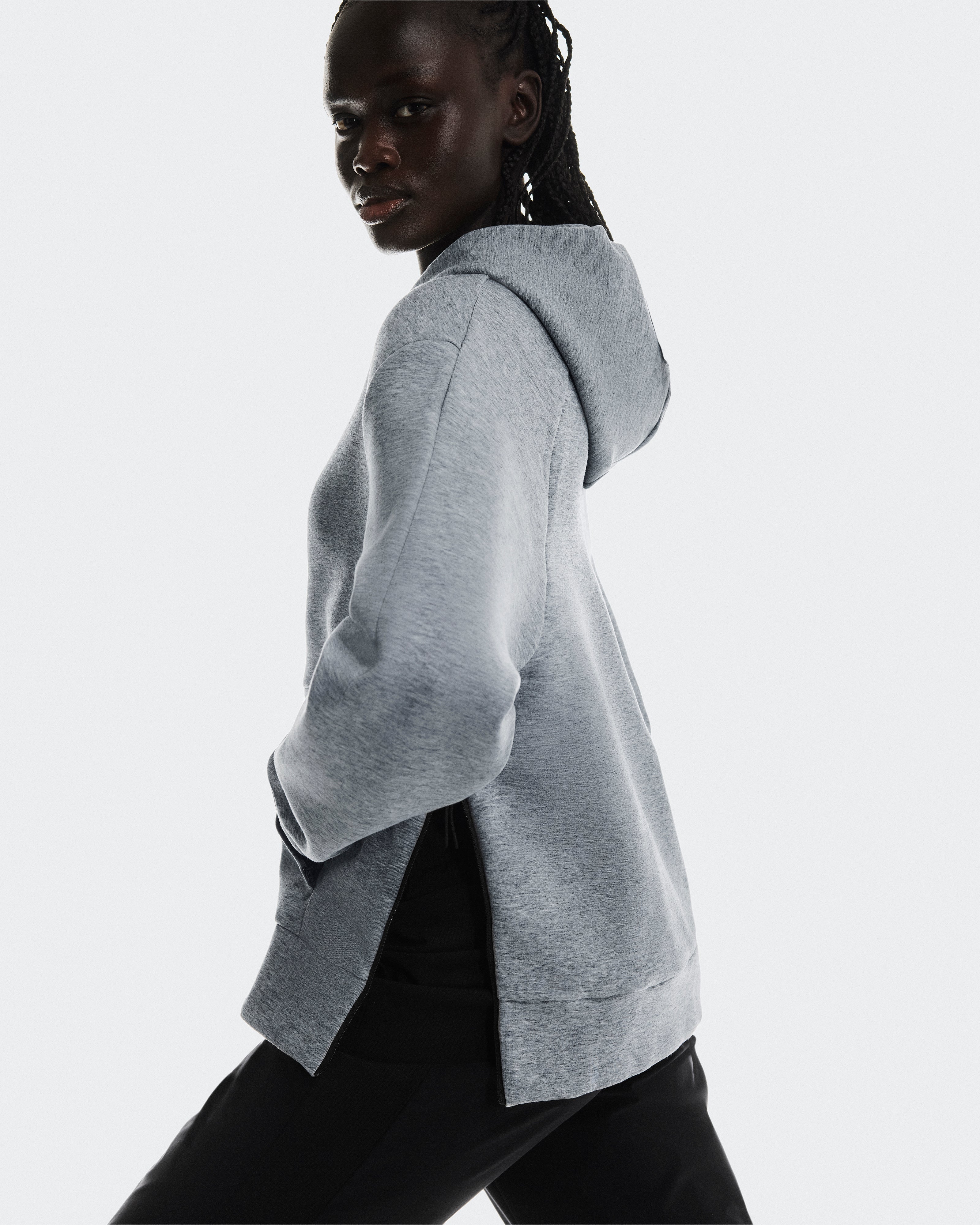 On Focus Tech Hoodie Basalt (Women'S)