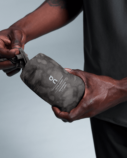 On Ultra Jacket Eclipse