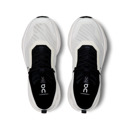 on running cloudnova x white black (women's)