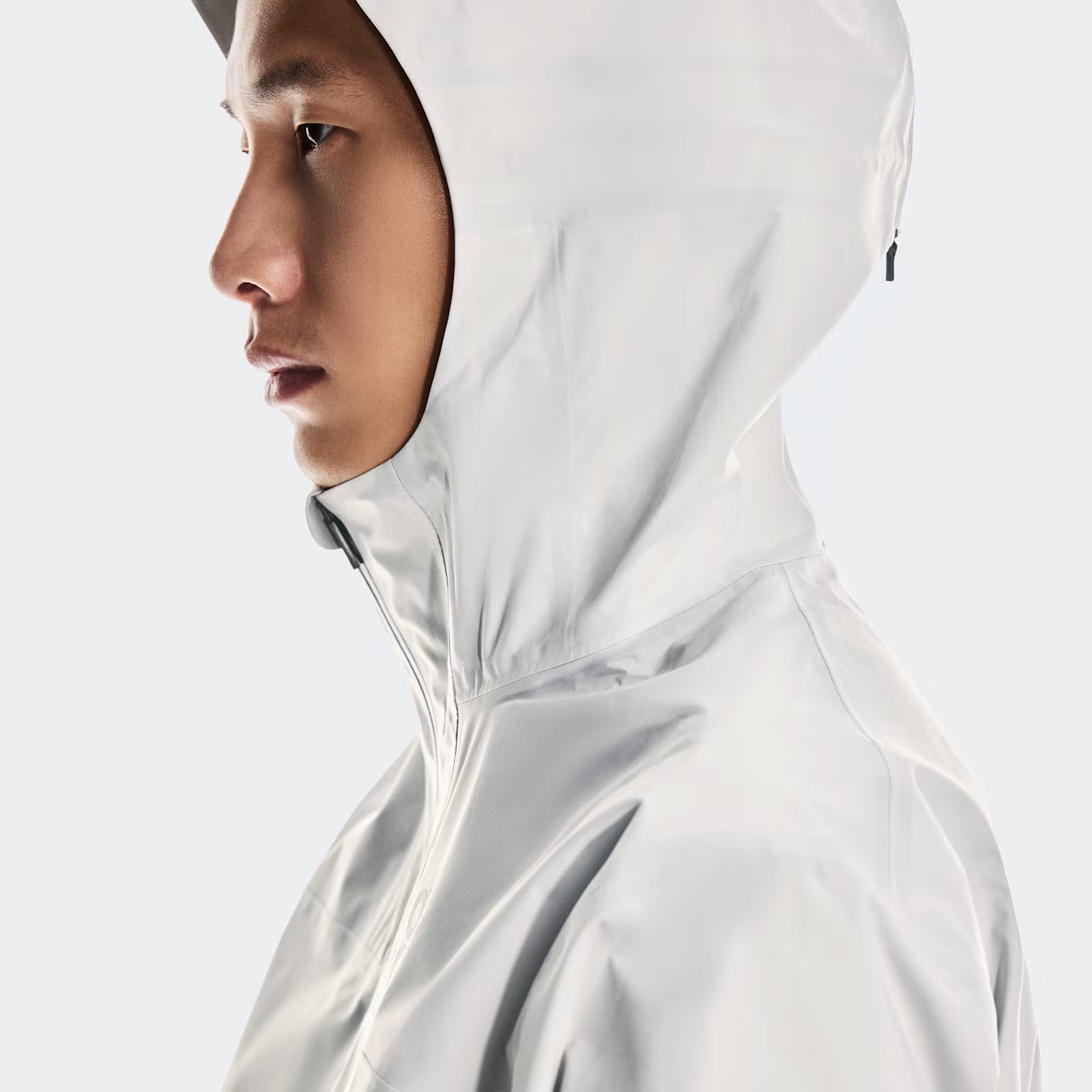 On Trek Jacket Silver