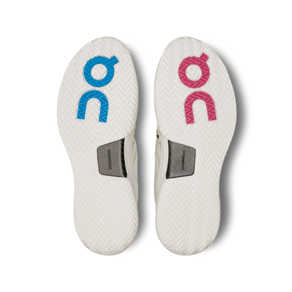 on running the roger pro 2 white malibu (women's)