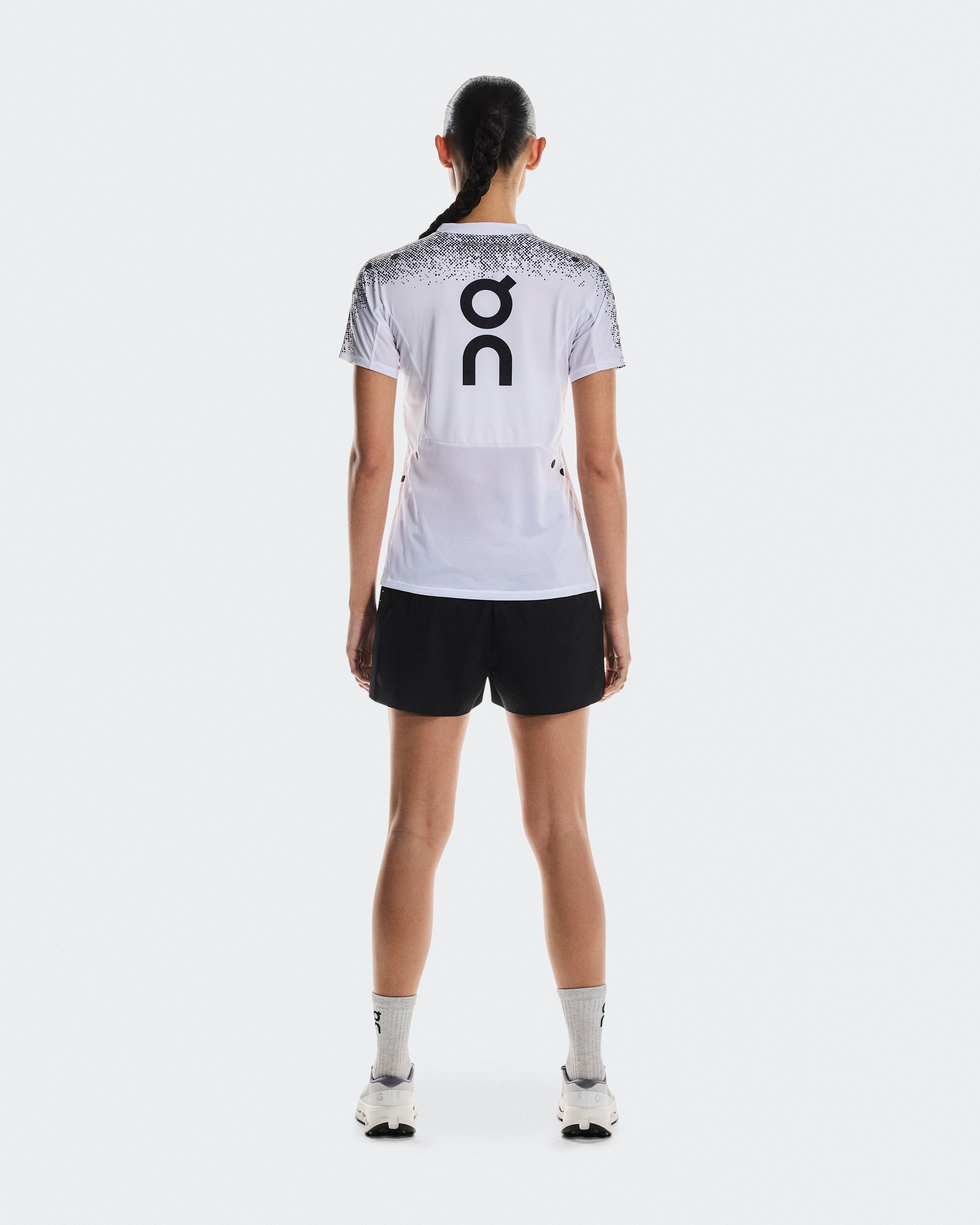 On Ultra-T White | Iron (Women's)