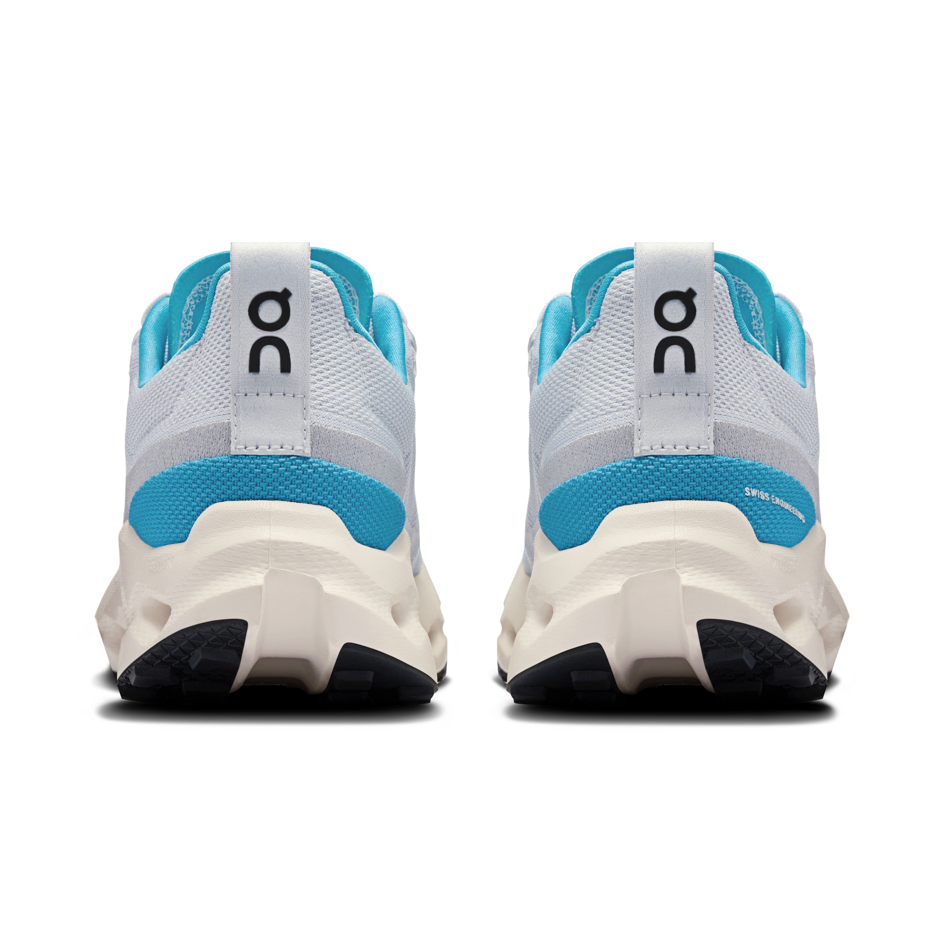 on running cloudsurfer trail arctic ivory (women's)
