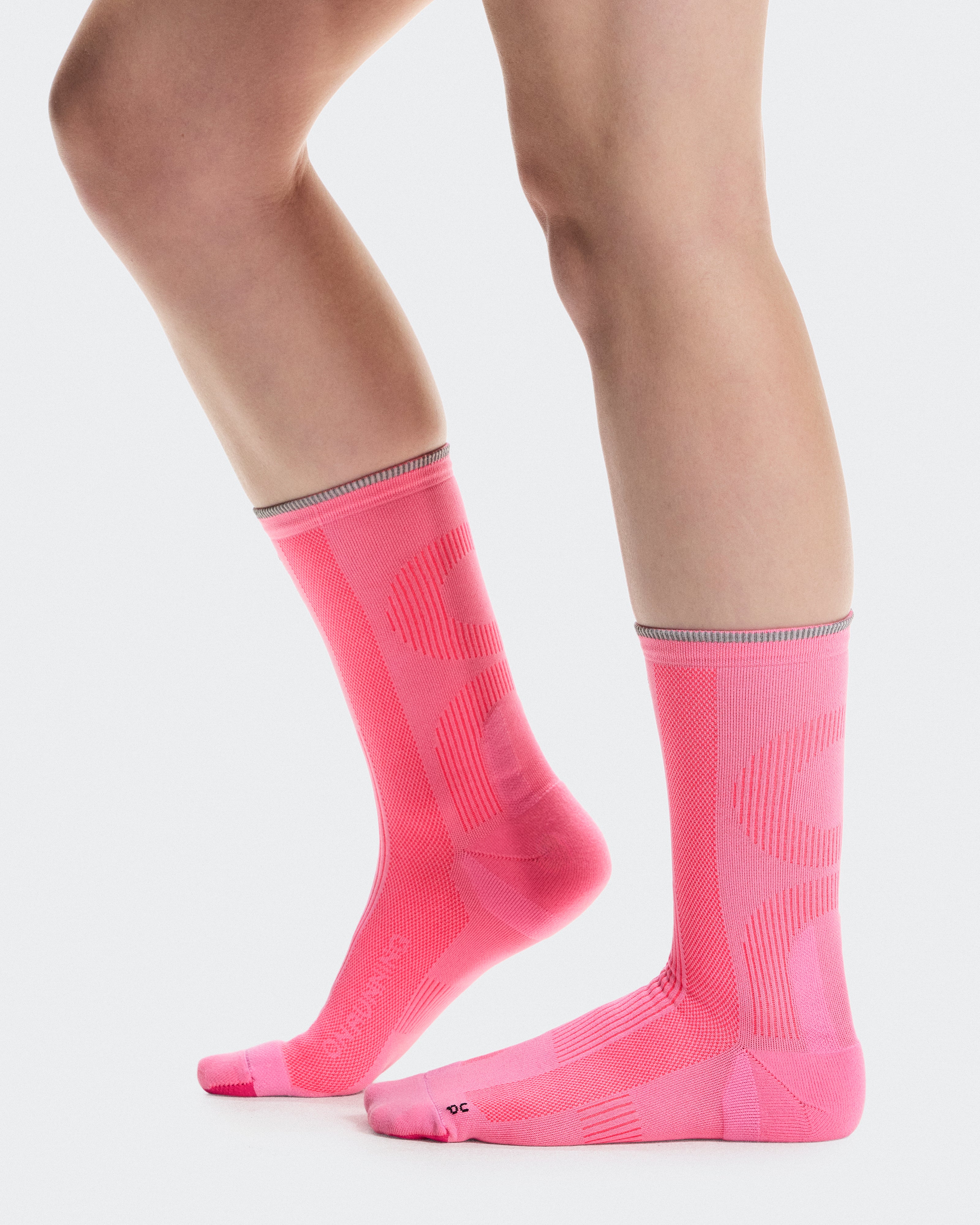 On Elite Run Sock High Raspberry | Pink