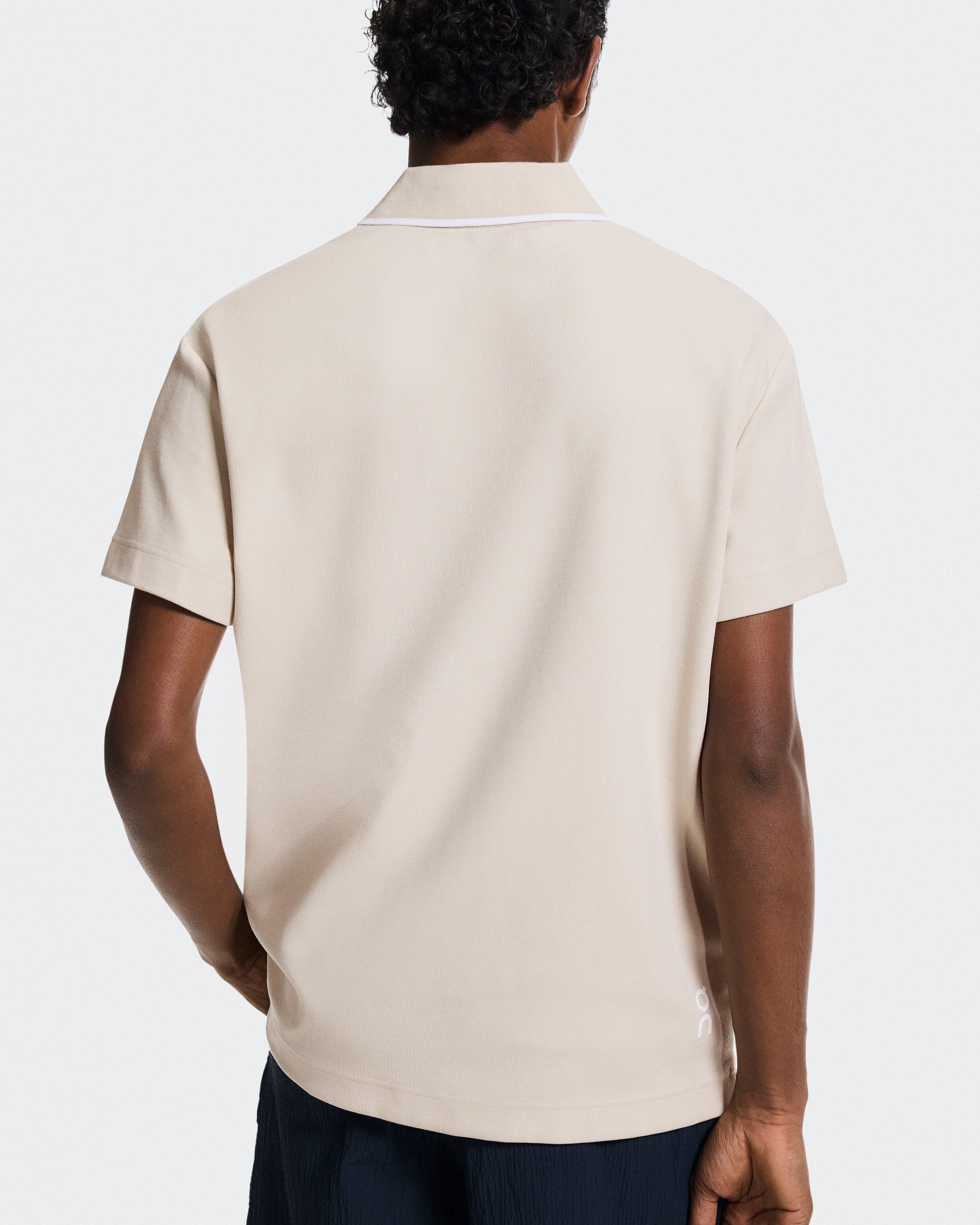 On Courtside Polo Sand | White