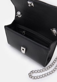 Valentino Divina Cross Body Bag Nero