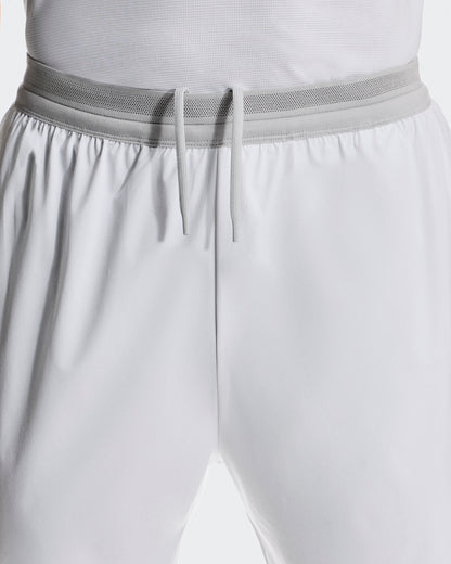 On 5" Performance 2/1 Shorts White | Glacier