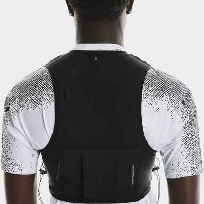 On Ultra Vest Pro Black