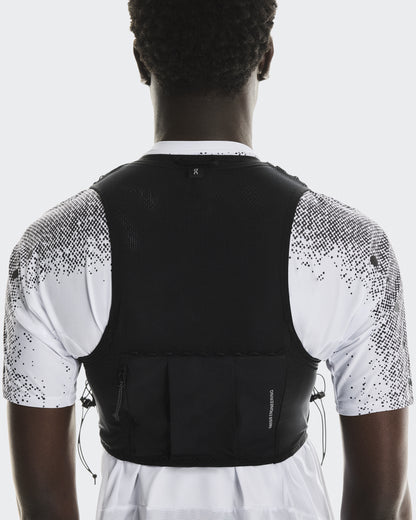 On Ultra Vest Pro Black