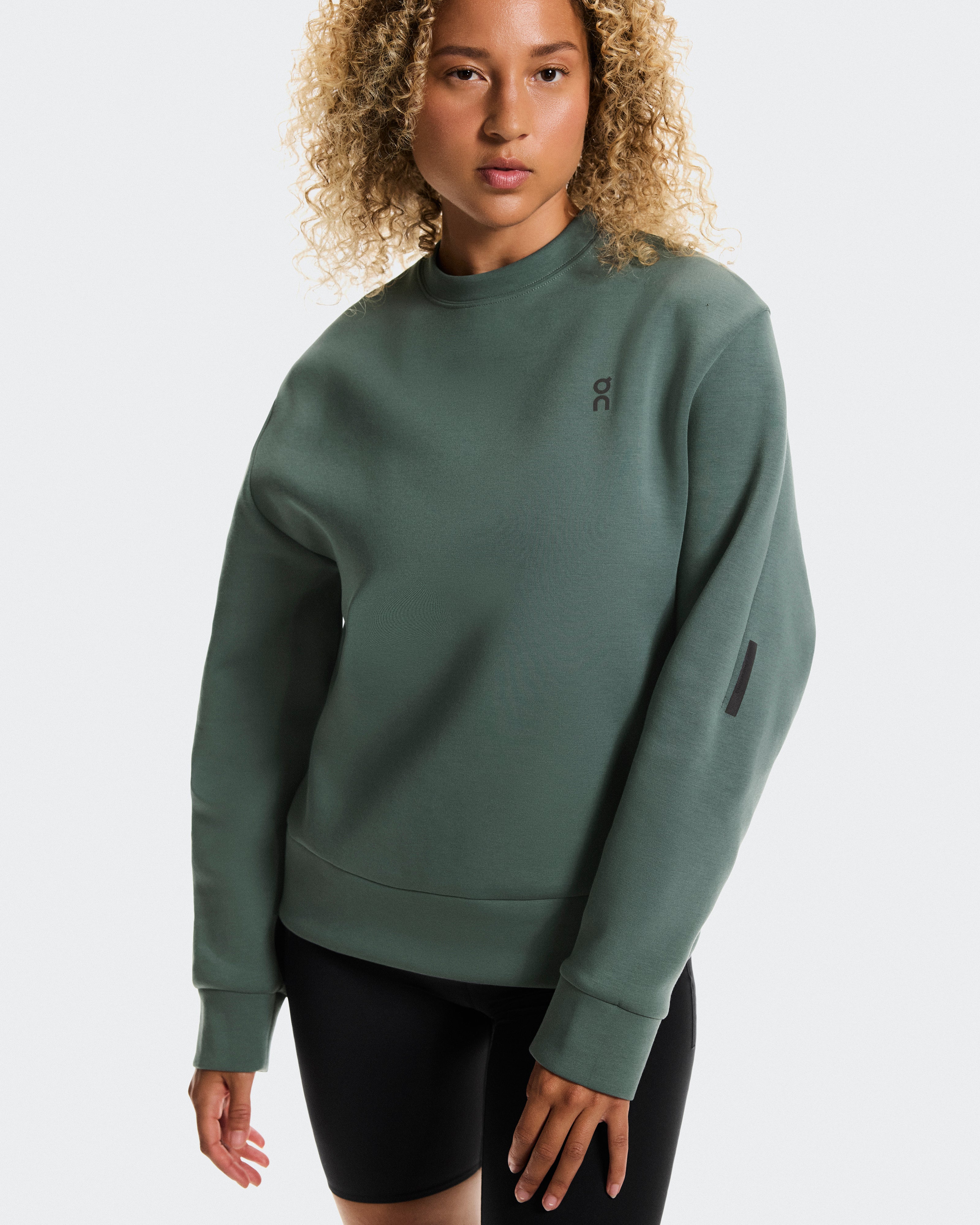 On Focus Tech Crew Olive (Women's)