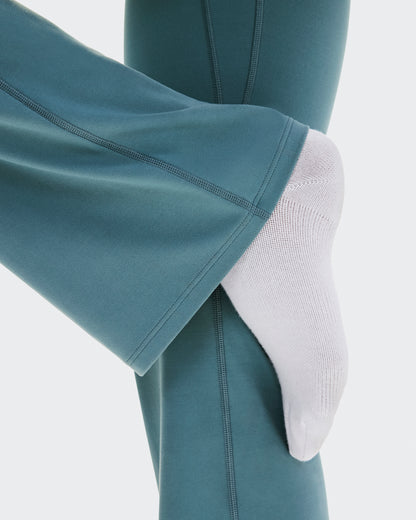 On Studio Flared Pants 32" Agave (Women'S)
