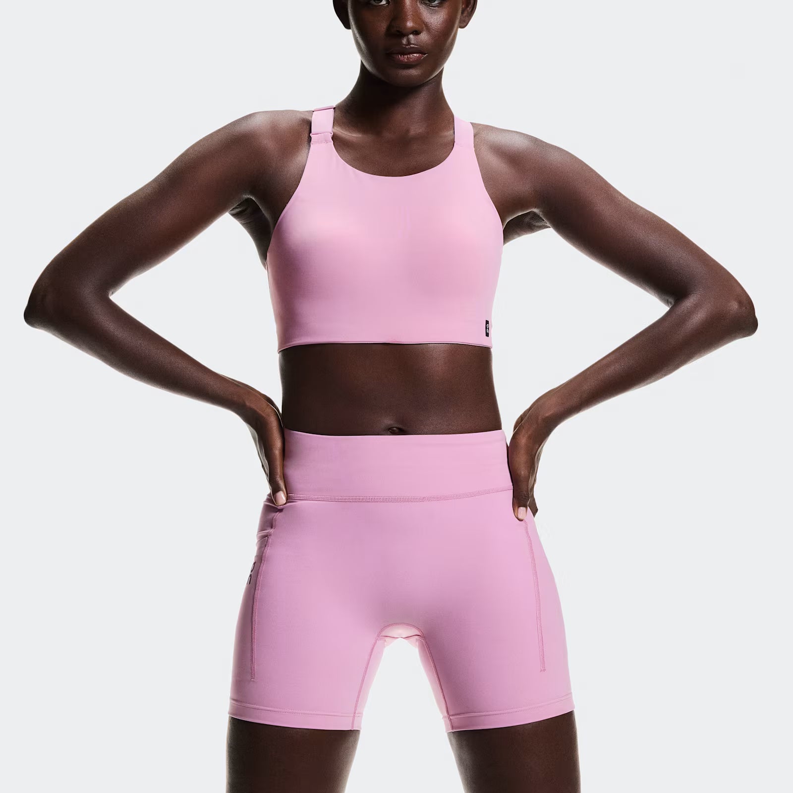 On Performance Tights Short Sakura (Women'S)