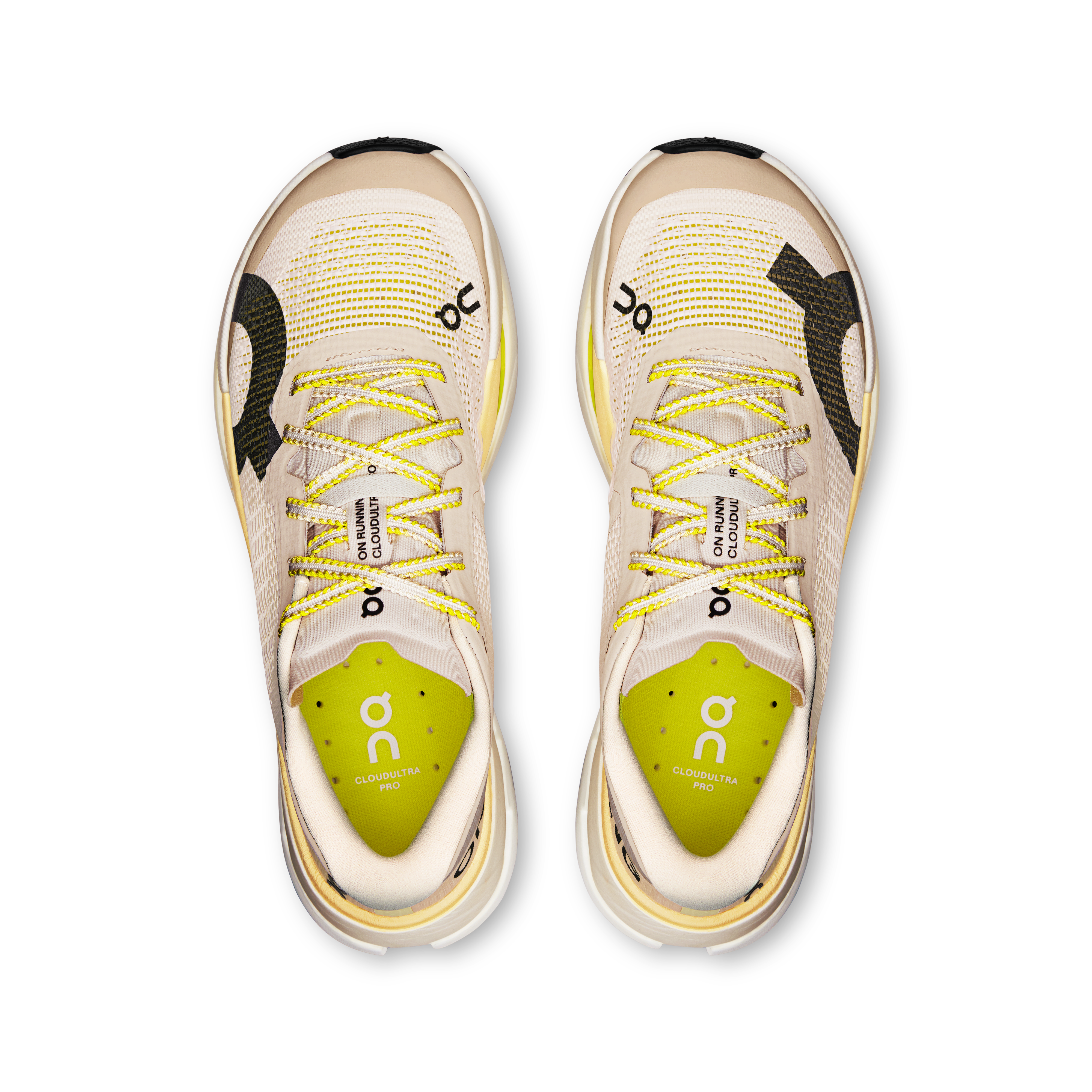 on running cloudultra pro pearl lychee (women's)