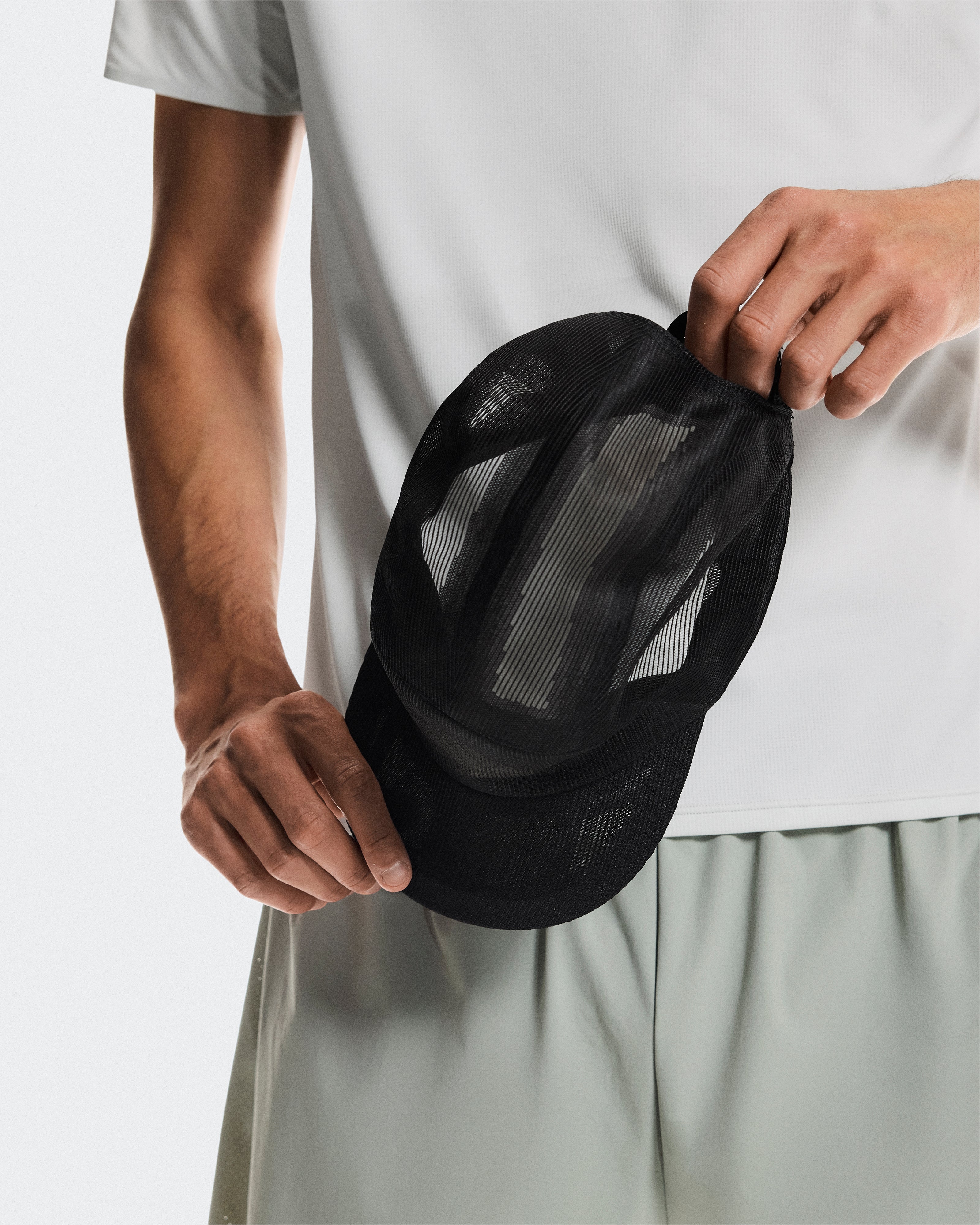 On Specter Cap Black