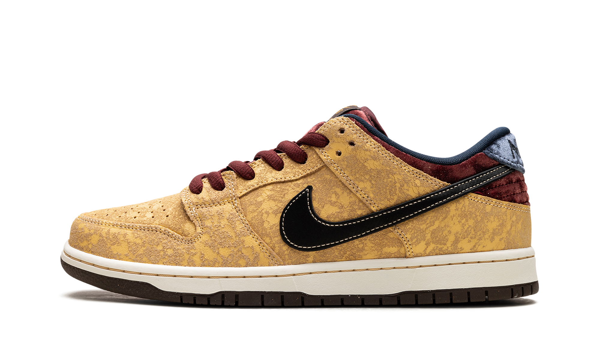 Nike SB Dunk Low City of Cinema