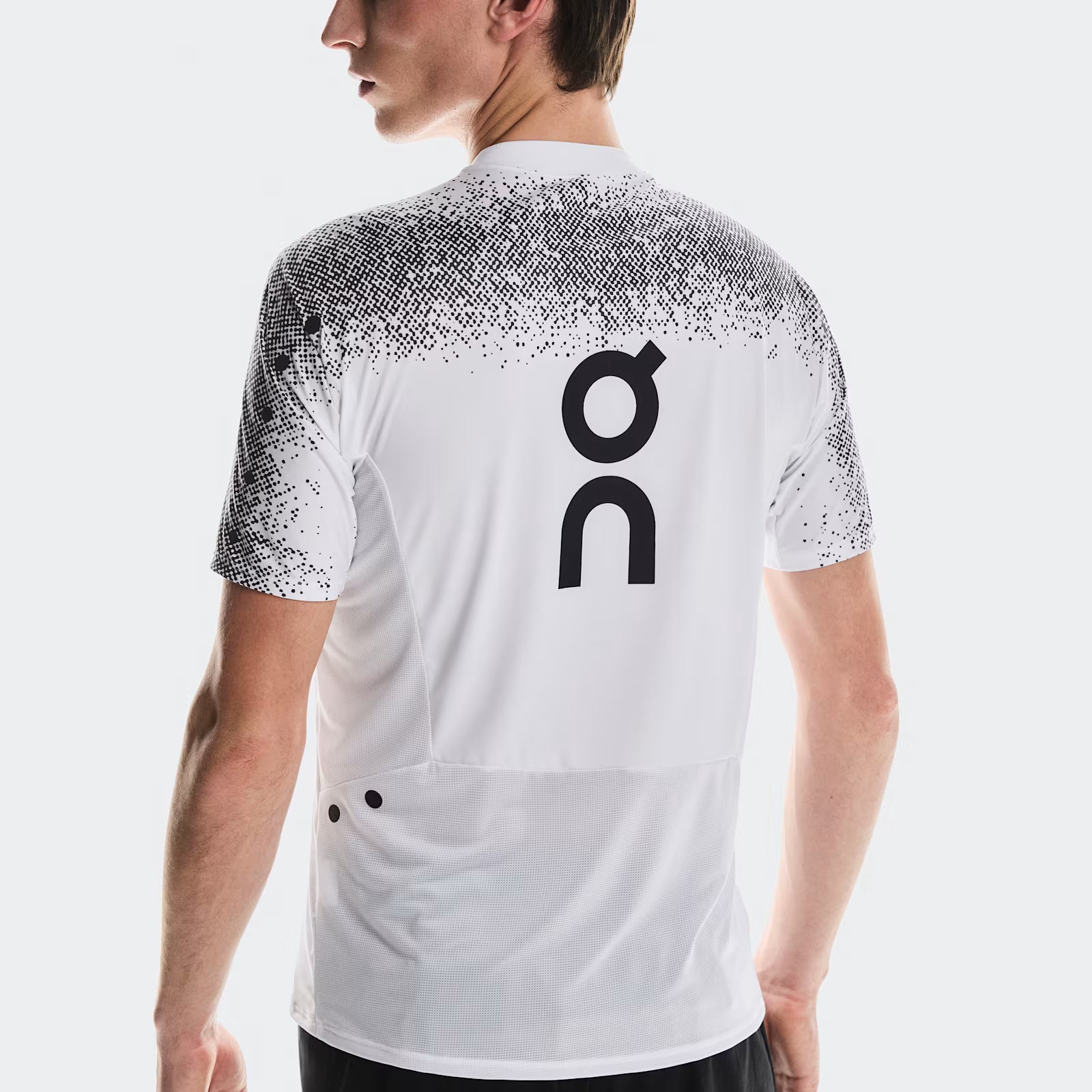 On Ultra-T White | Iron