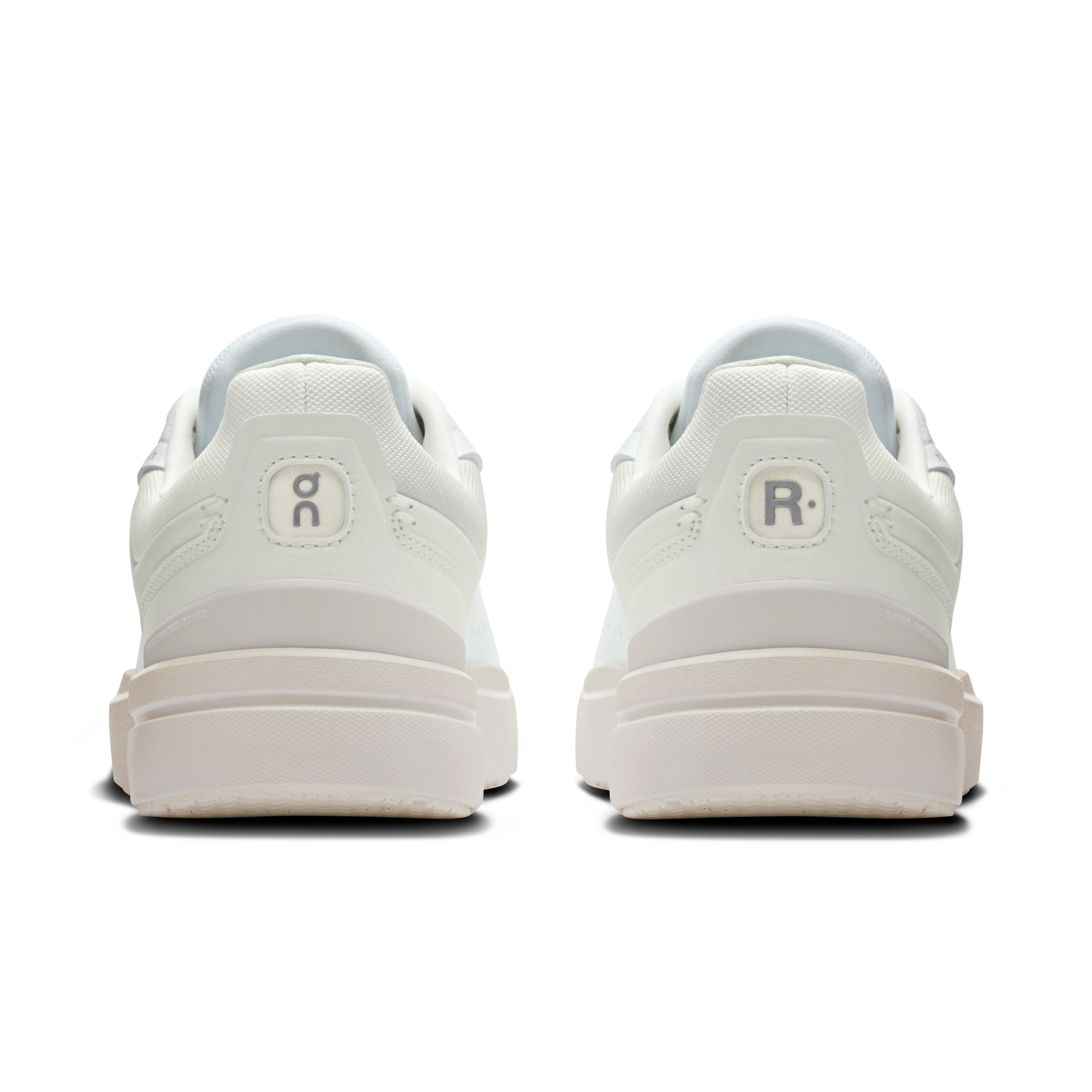 on running the roger advantage white (women's)
