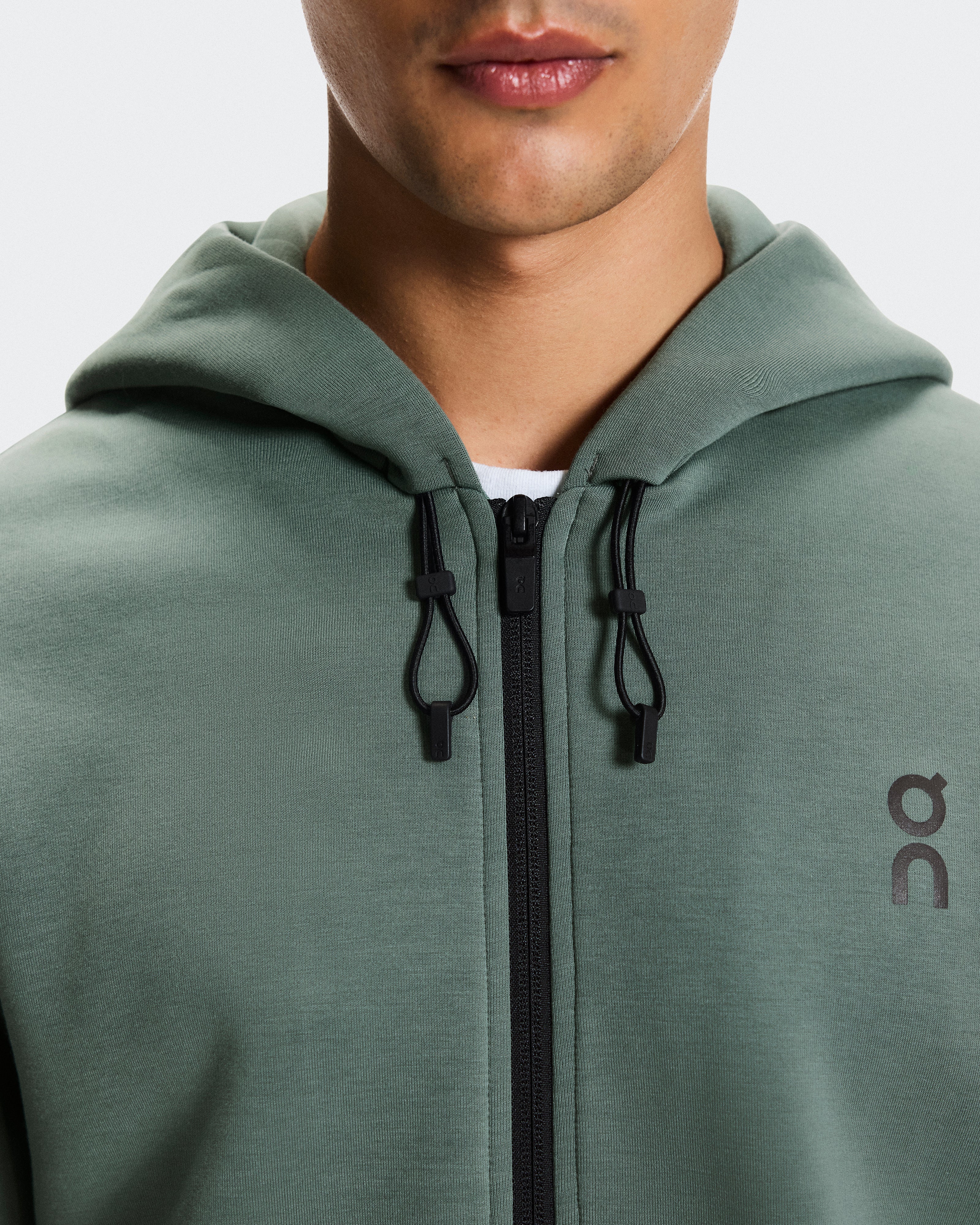 On Focus Tech Zip Hoodie Olive