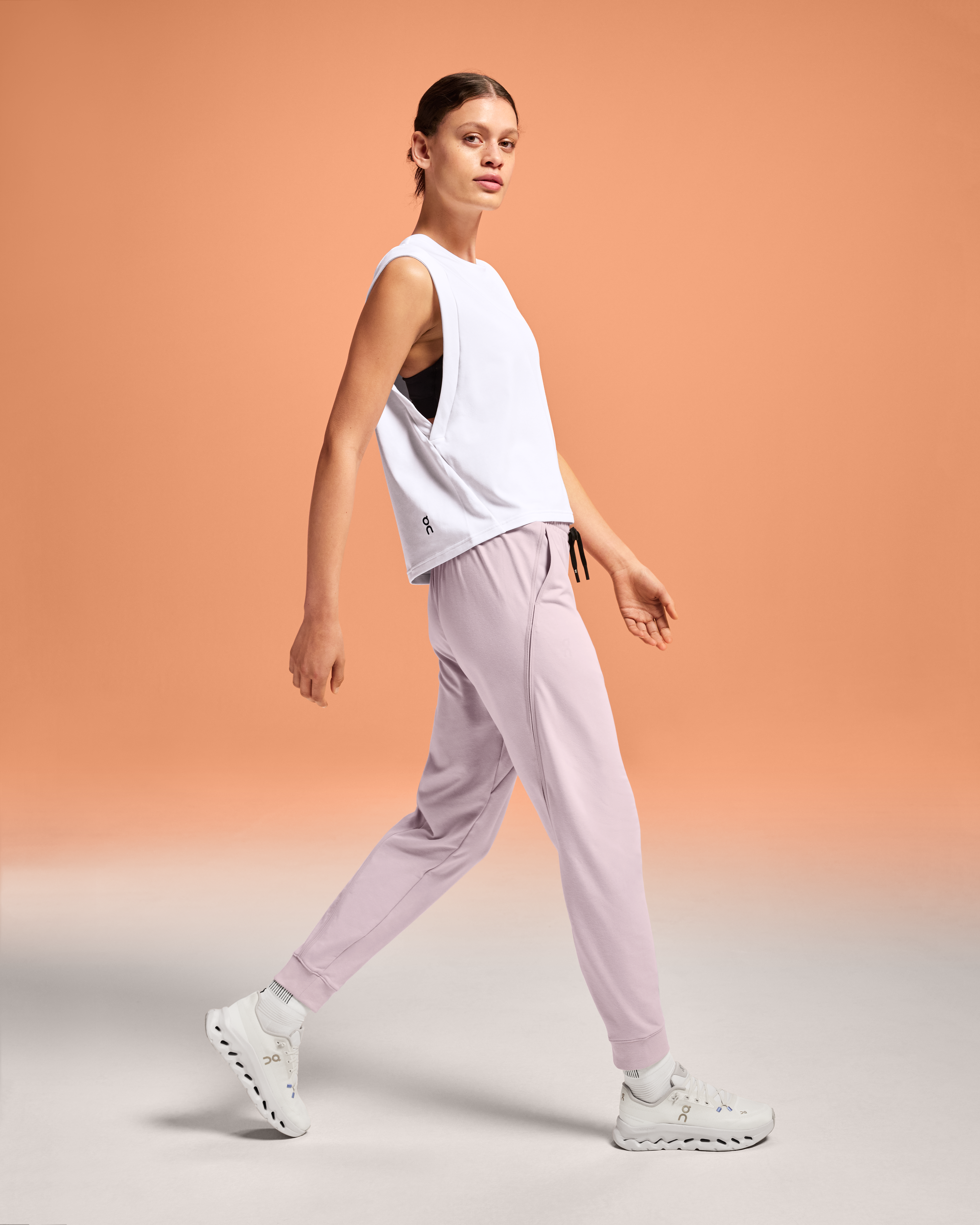 on focus crop White (Women's)