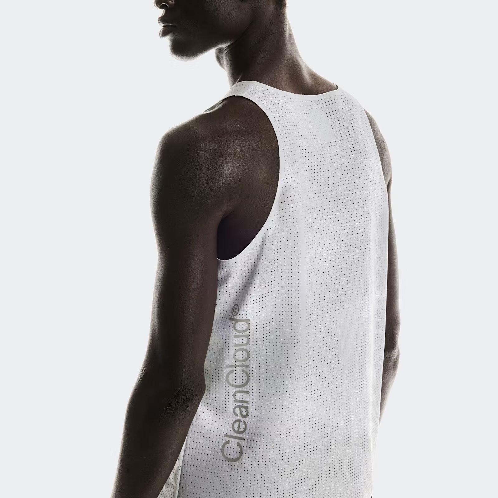 On Pace Tank Glacier | White
