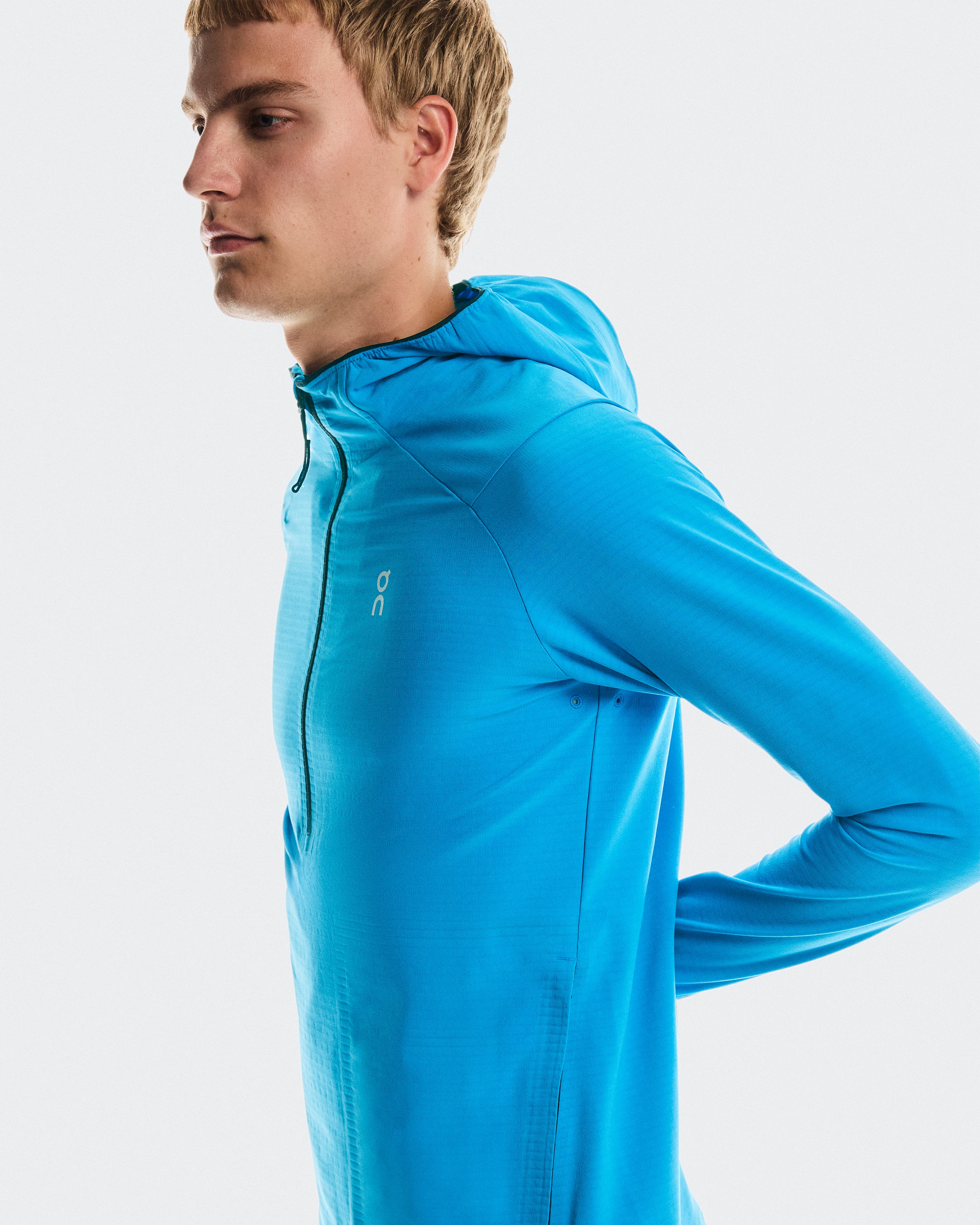 On Pace Hoodie Malibu