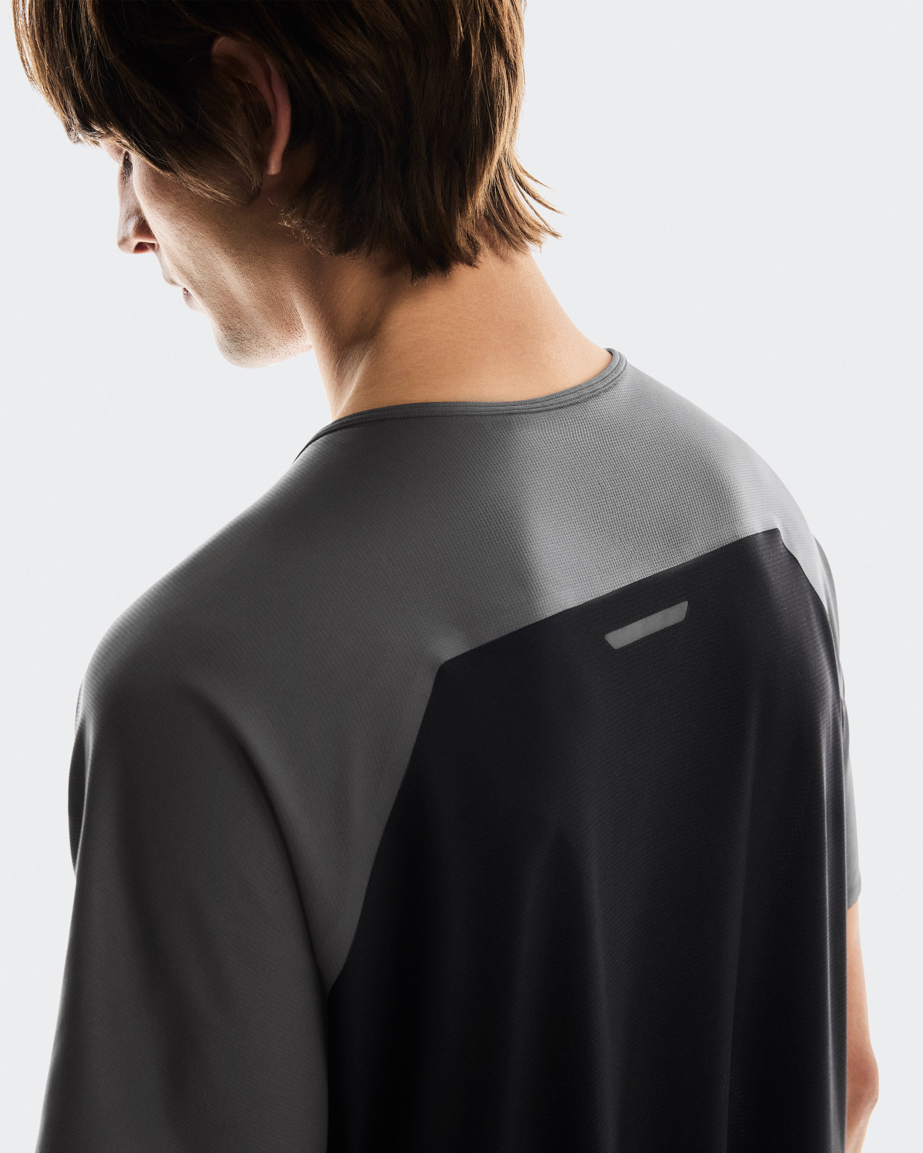 on performance-t Eclipse | Black