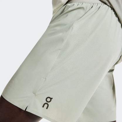 On 7" Performance Shorts Tin