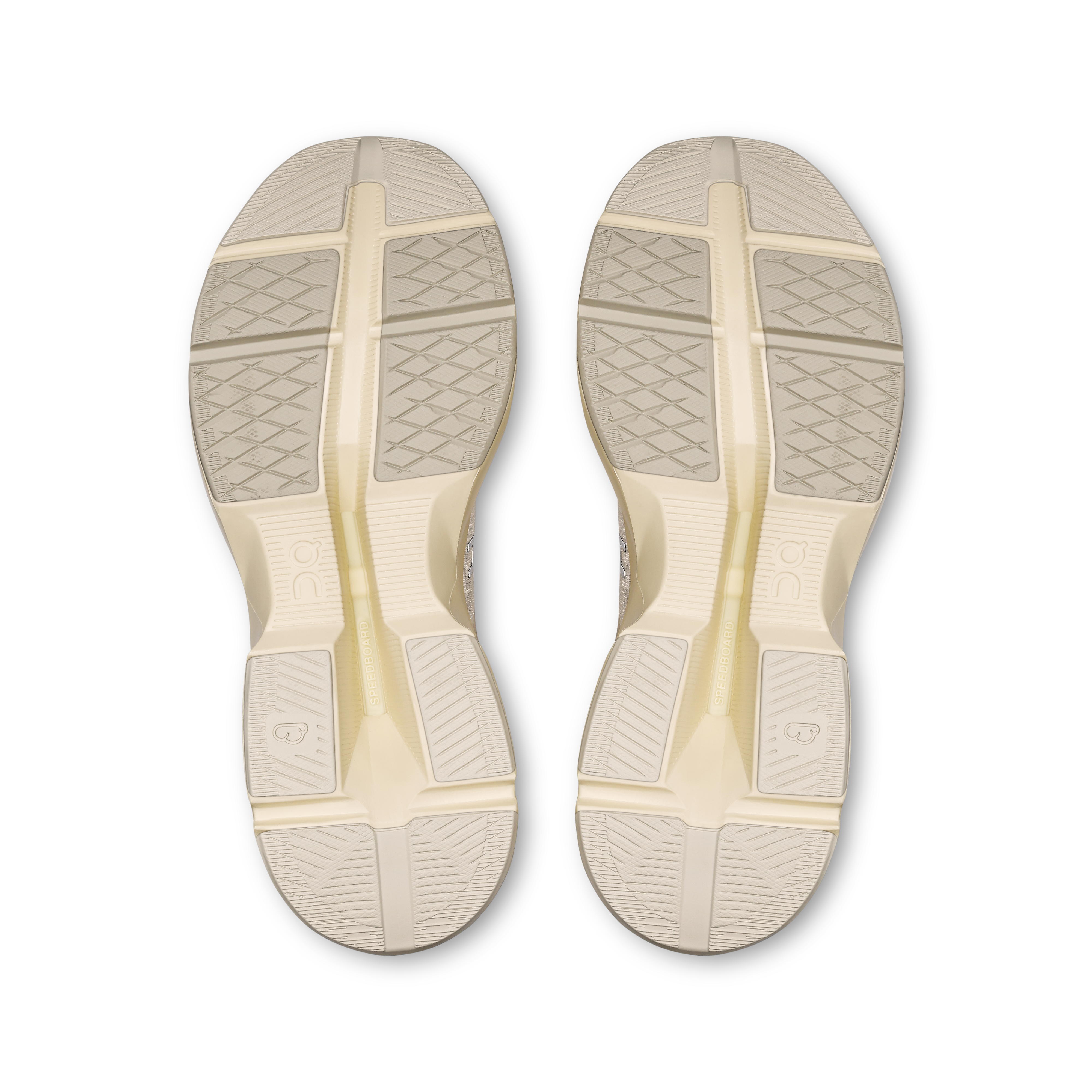 on running cloudpulse ivory tumeric (women's)