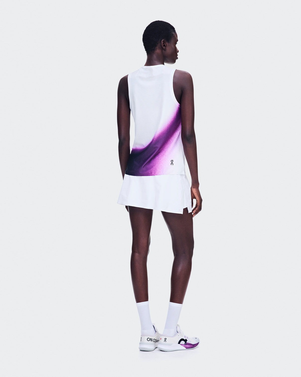On Court Tank Swing White | Cassis (Women'S)