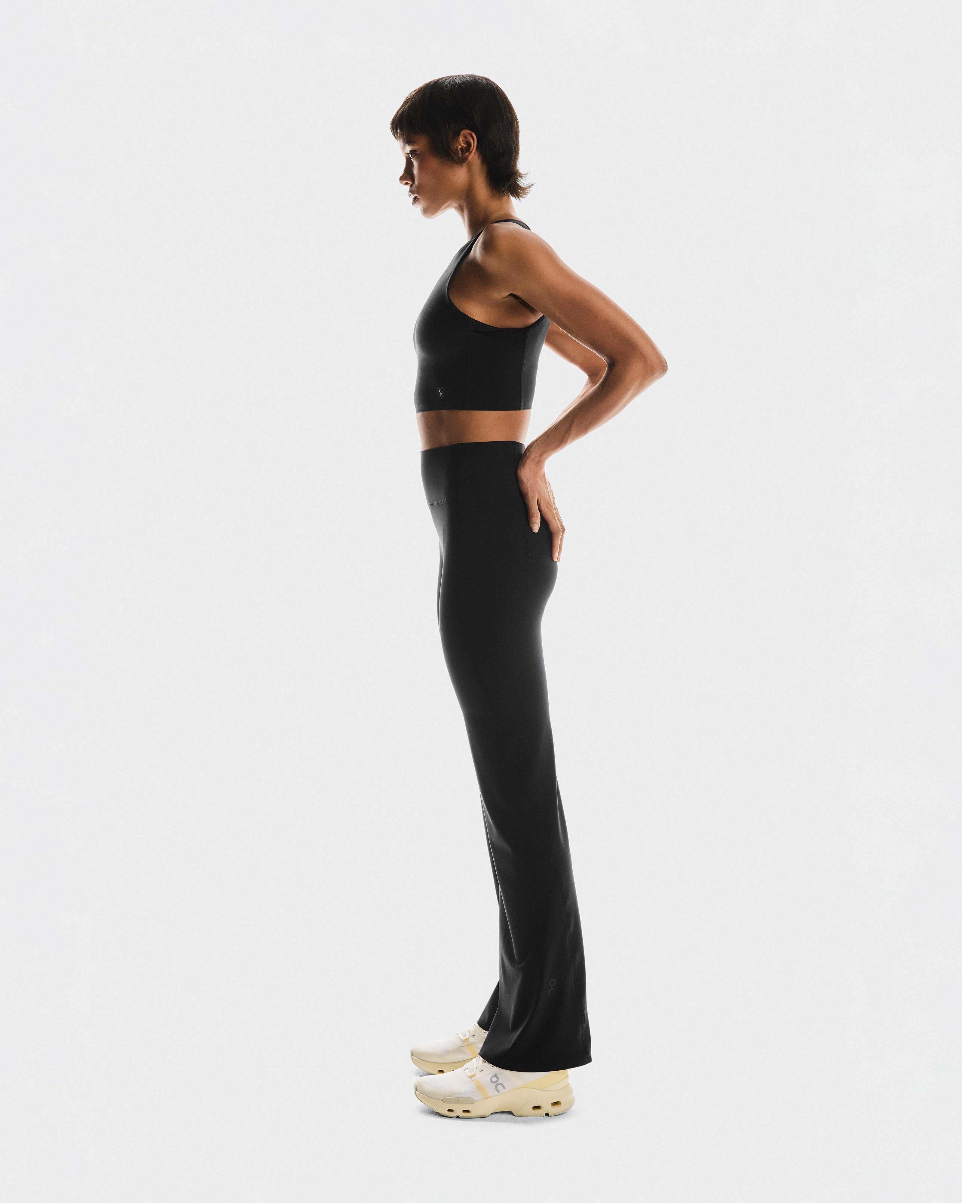 On Studio Flared Tights 32" Black (Women'S)