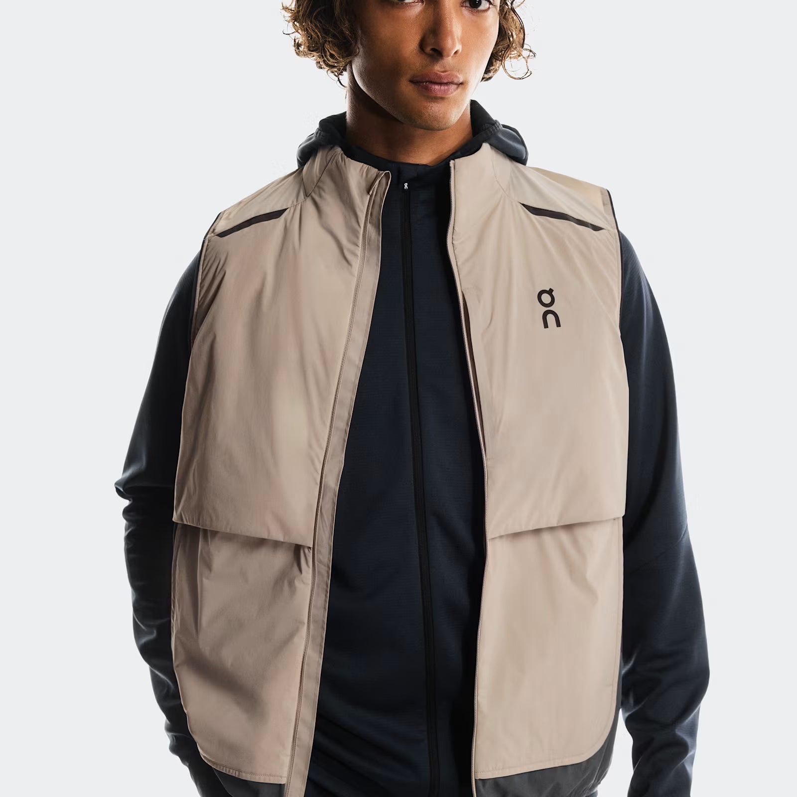 On Weather Vest Desert | Eclipse