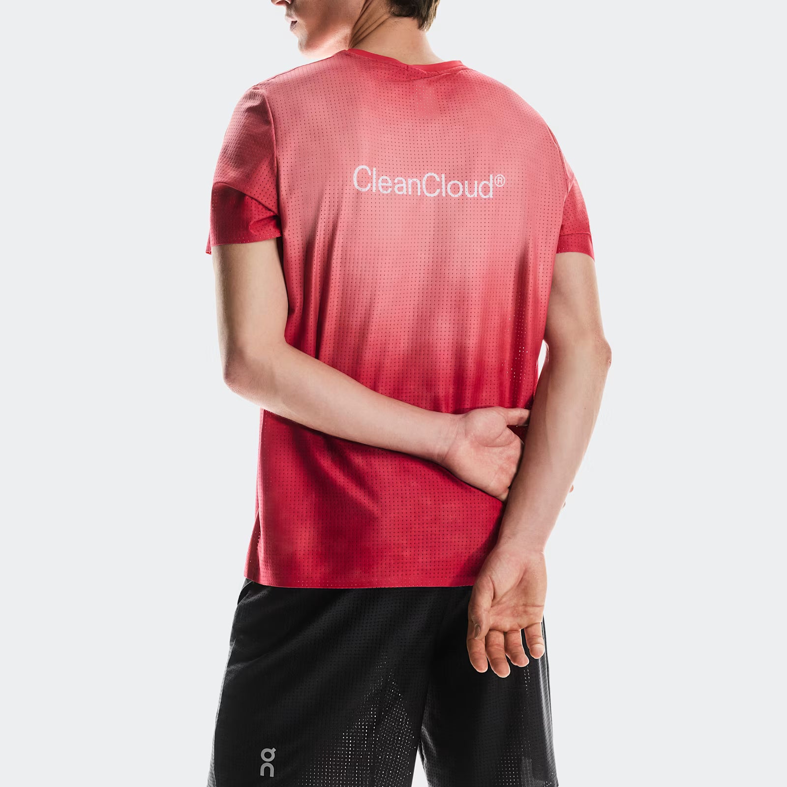 On Pace Mesh Shorts Black