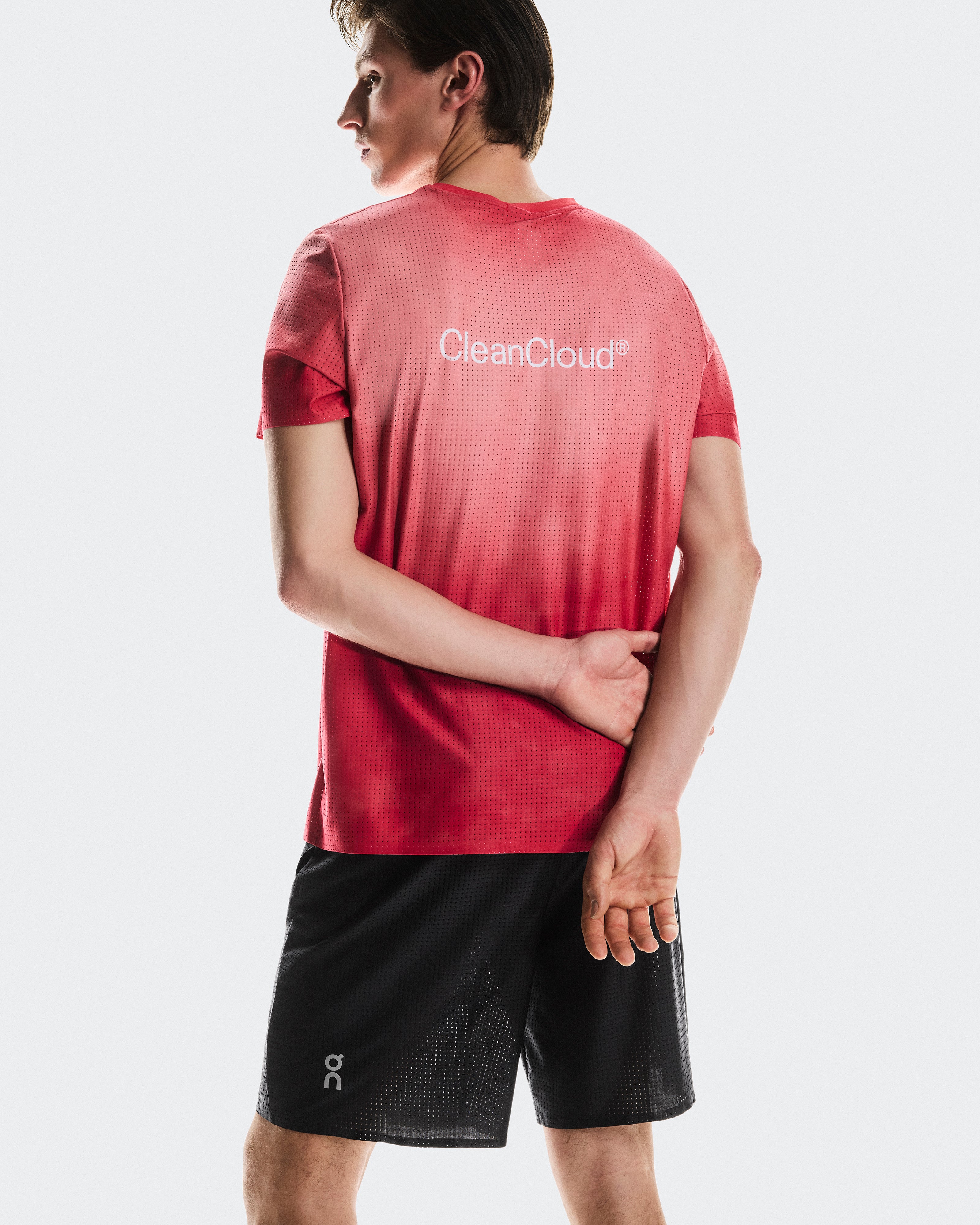 On Pace Mesh Shorts Black