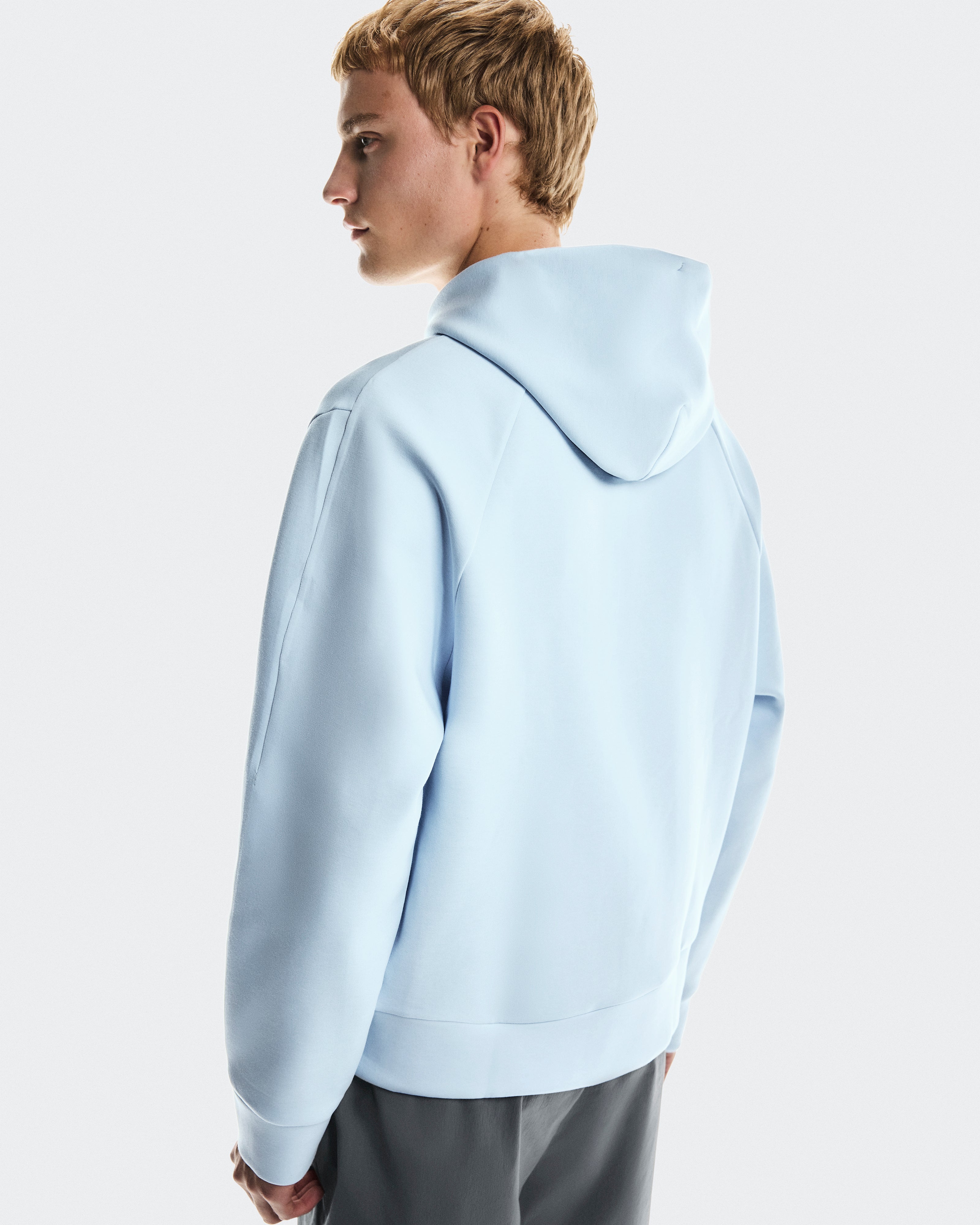 On Focus Tech Hoodie Arctic