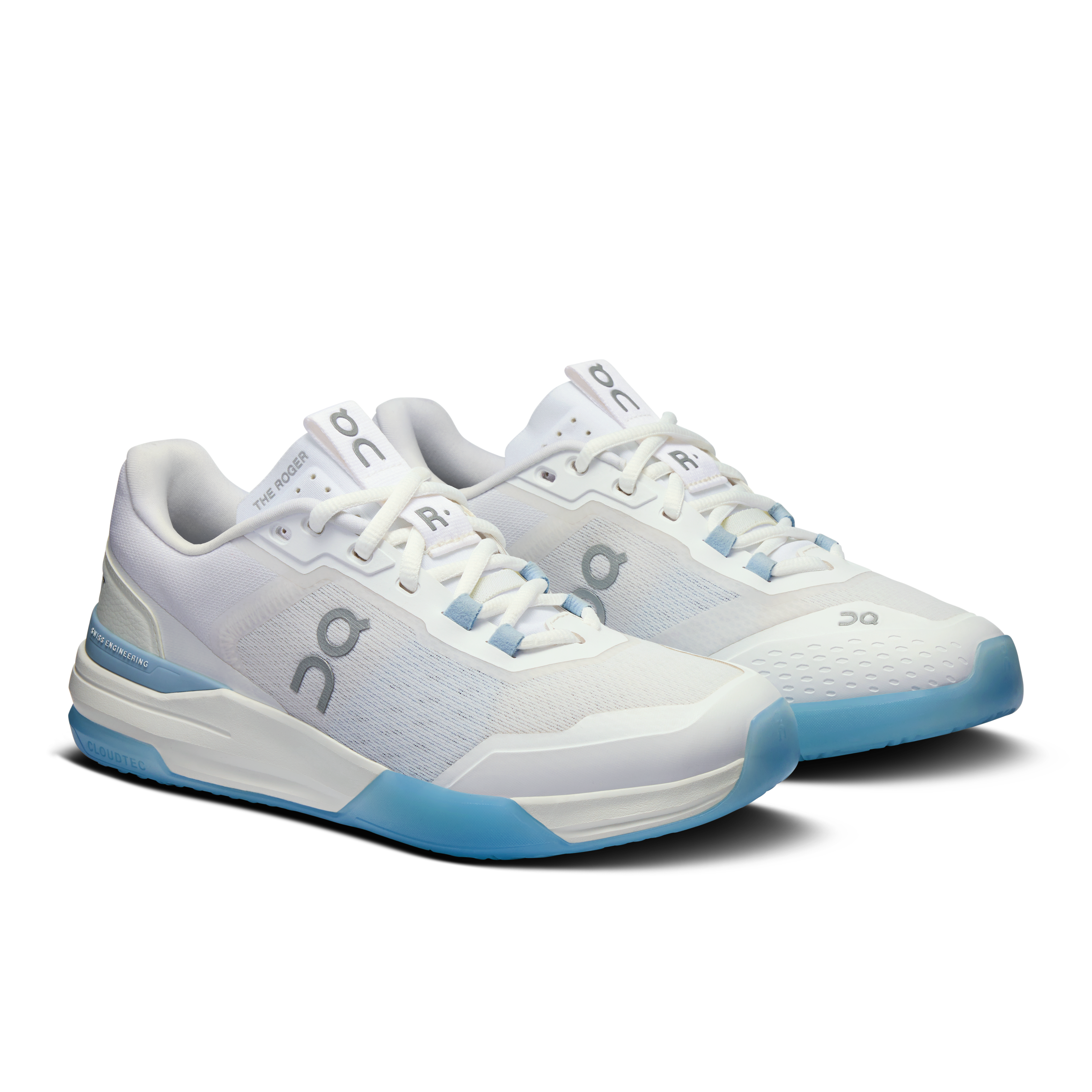 on running the roger advantage pro white chambray (women's)