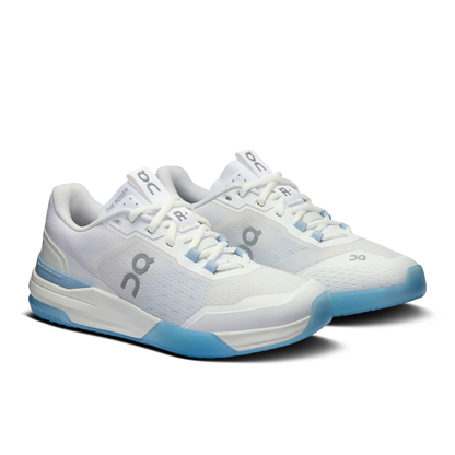 on running the roger advantage pro white chambray (women's)