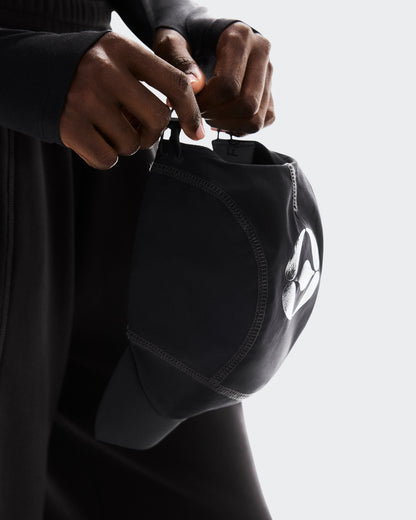 On Cropped Cap Fka Black