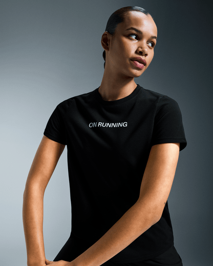 On On Run-T Black (Women'S)